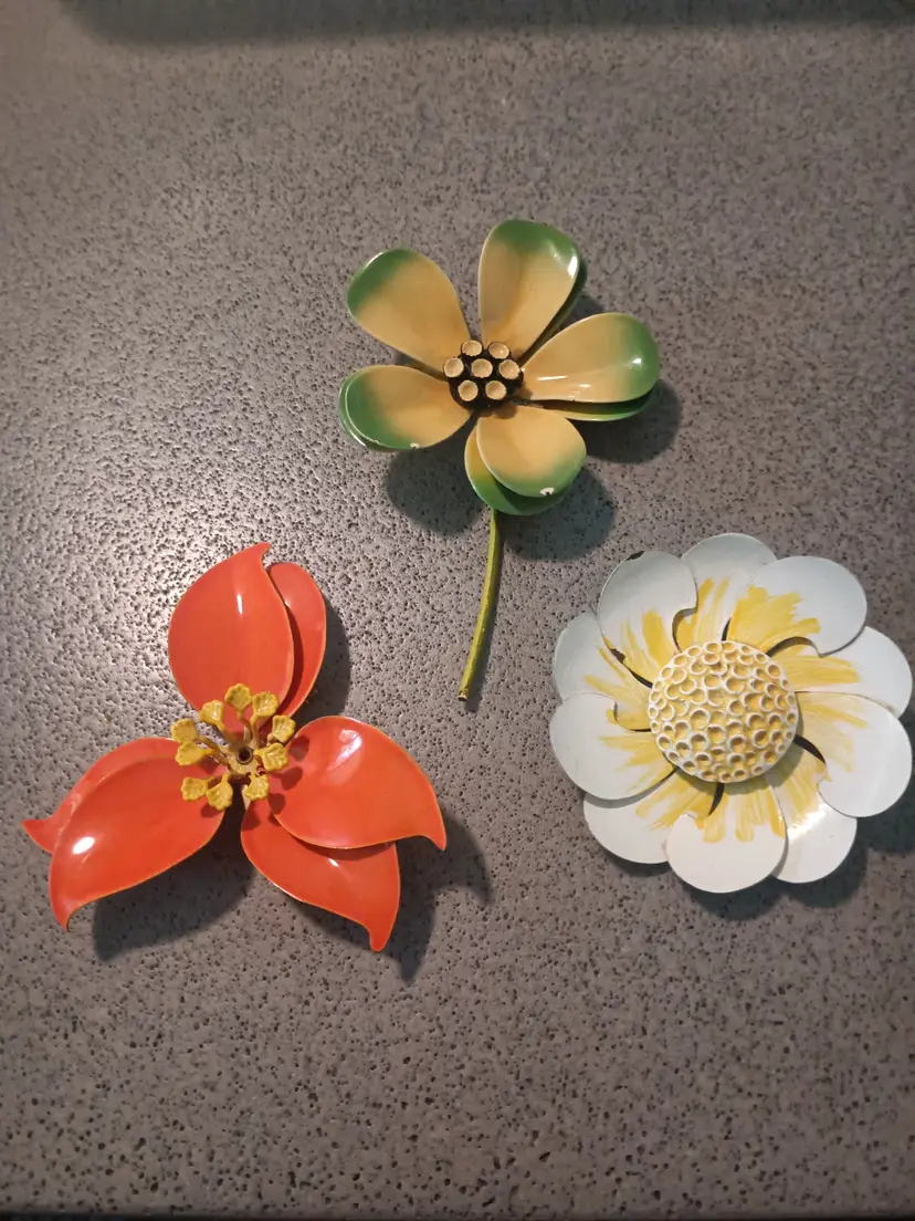 3 Vintage 1960s Flower Power Metal Enamel Brooches.