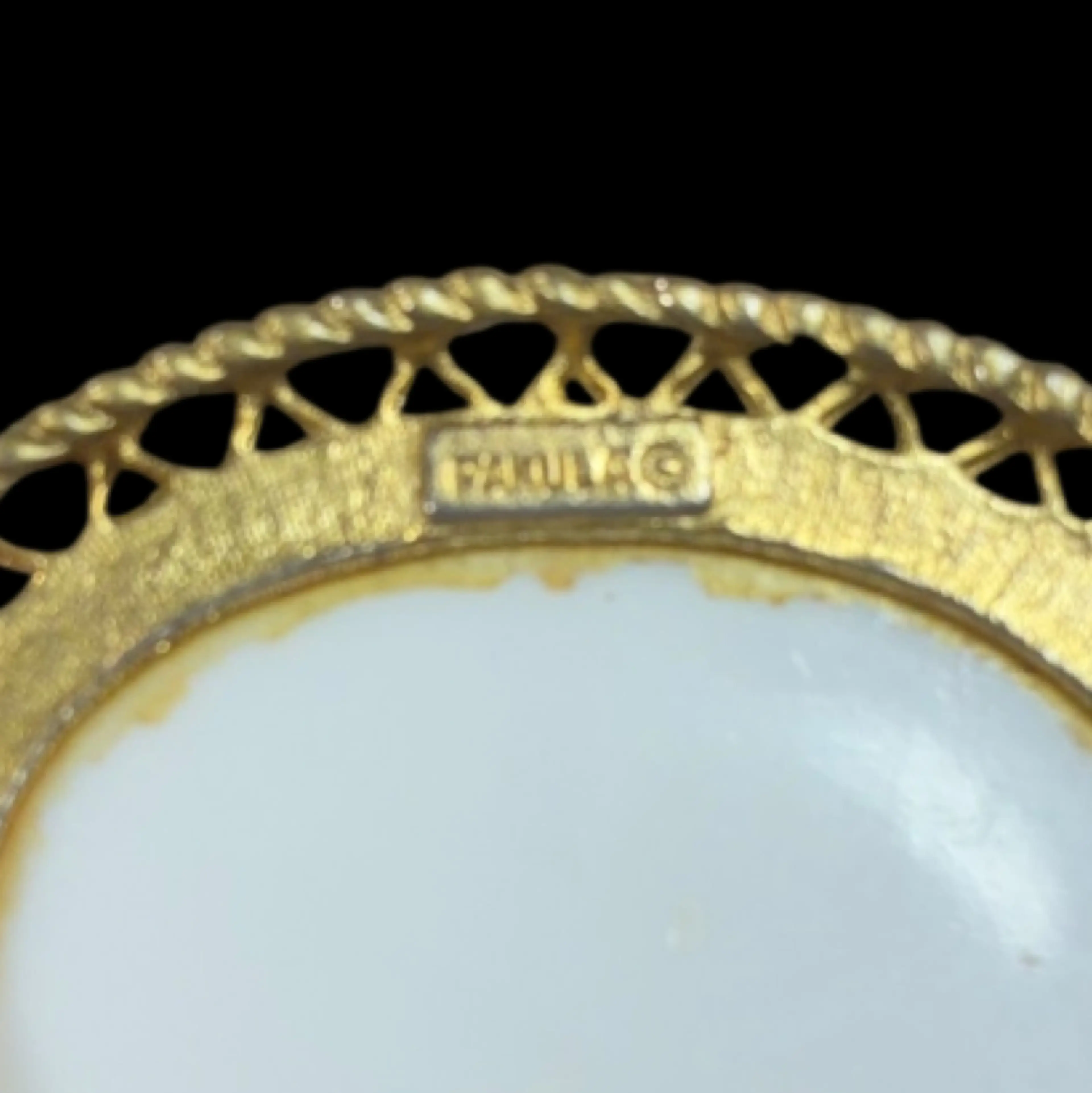Image 4 of 4