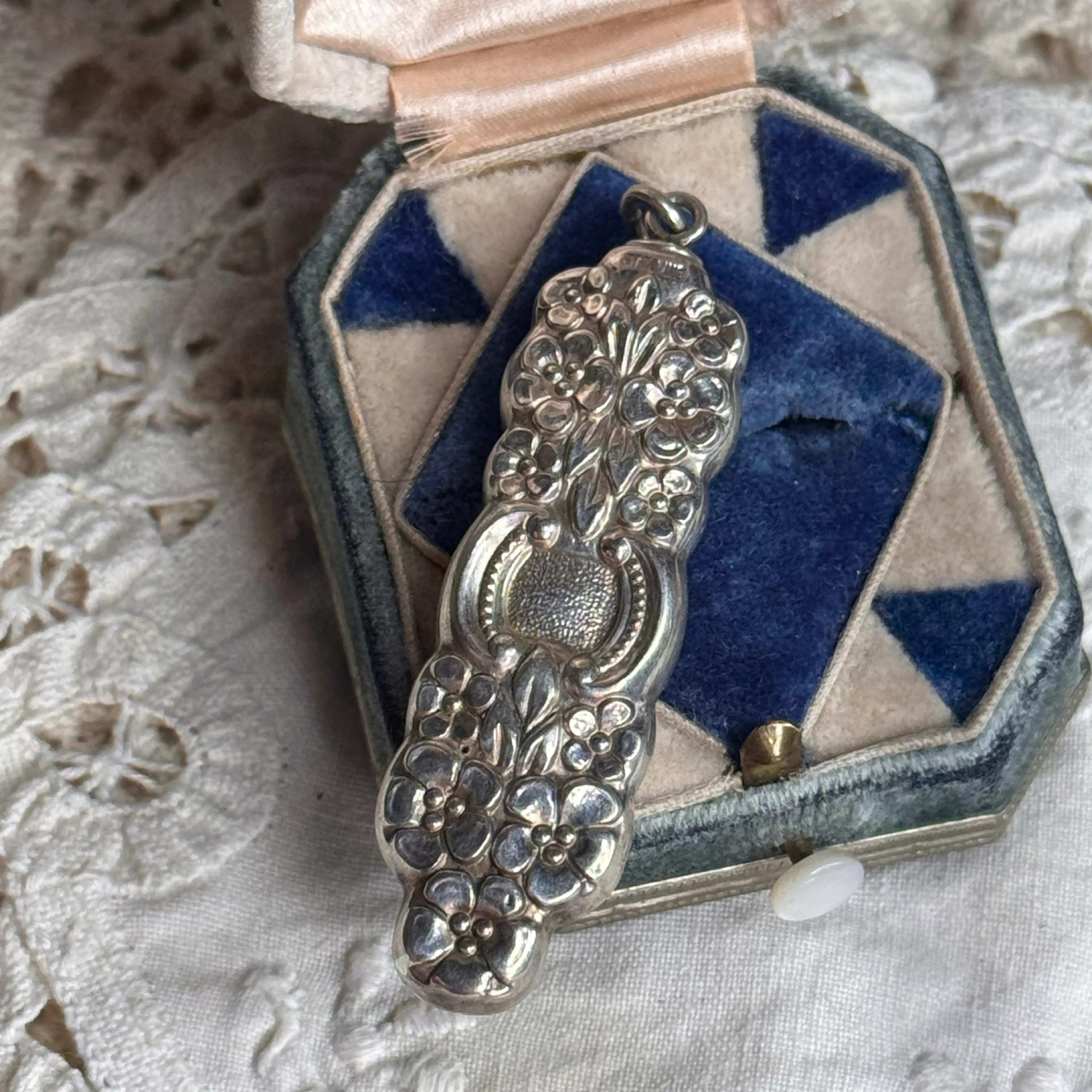 Image 2 of 2
