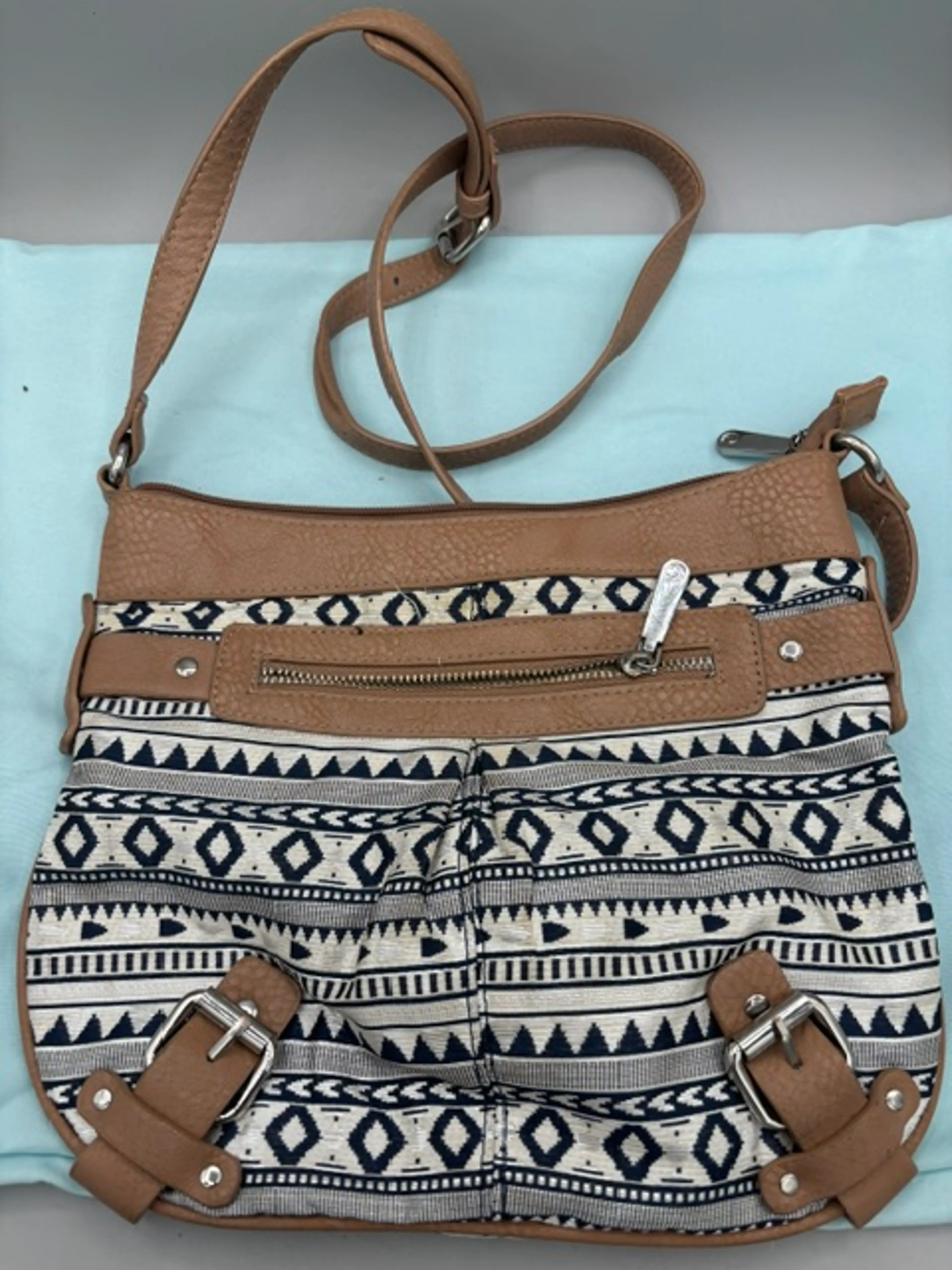 Image 1 of 4