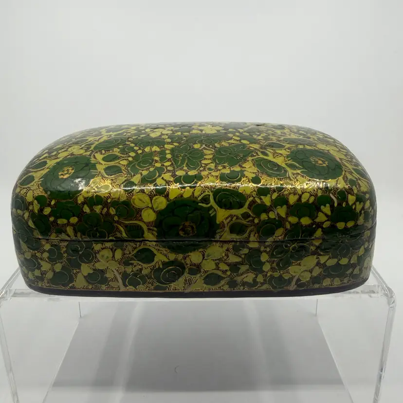 Vintage Lacquered Green & Gold Jewelry Box Hand Painted Kashmir India 7”