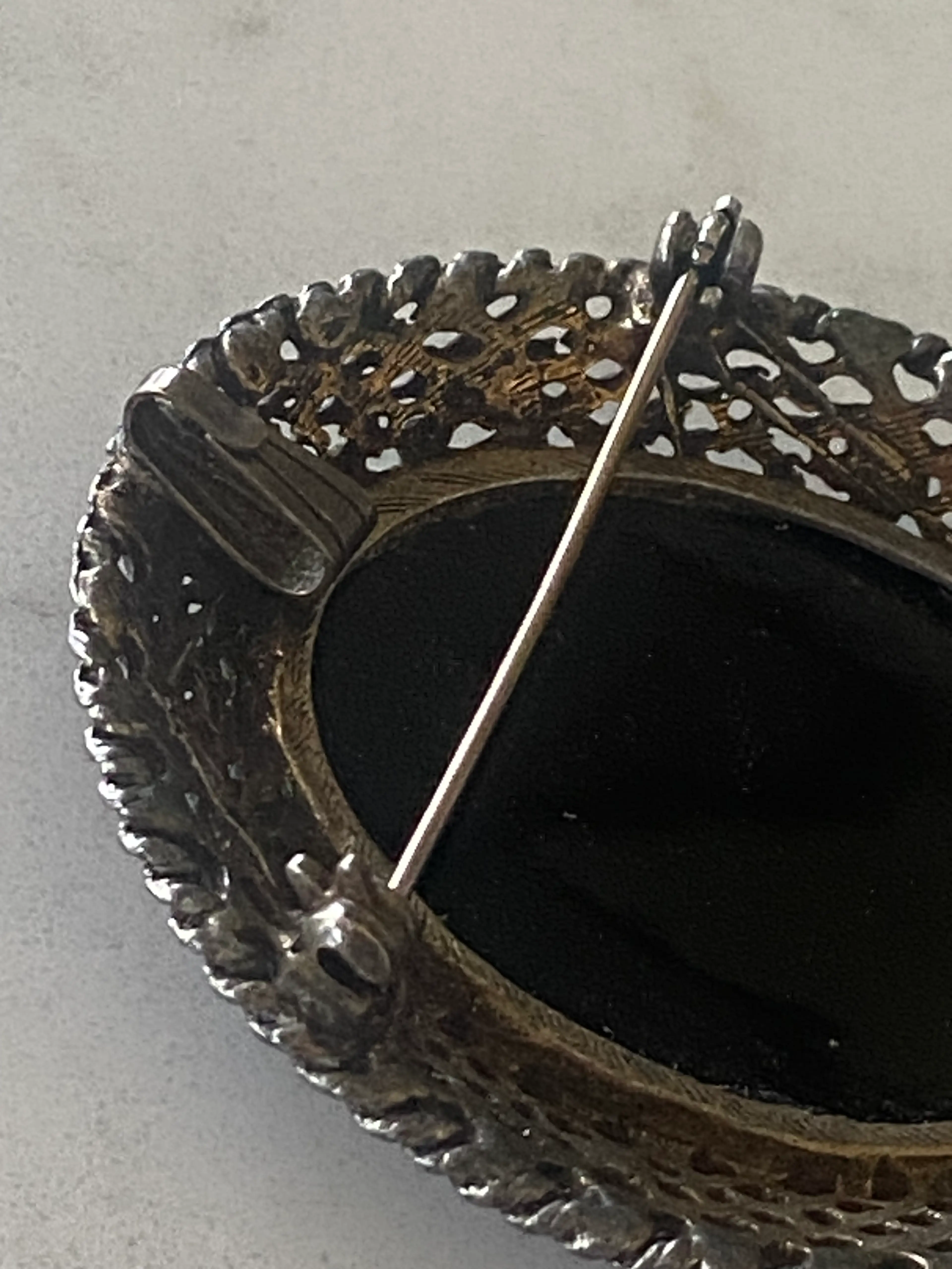 Image 2 of 6