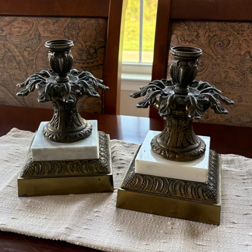 Vintage Italian-made Marble and Bronze Acanthus Candle Holders (circa 1930s to 1950s), French Provincial/Hollywood Regency.