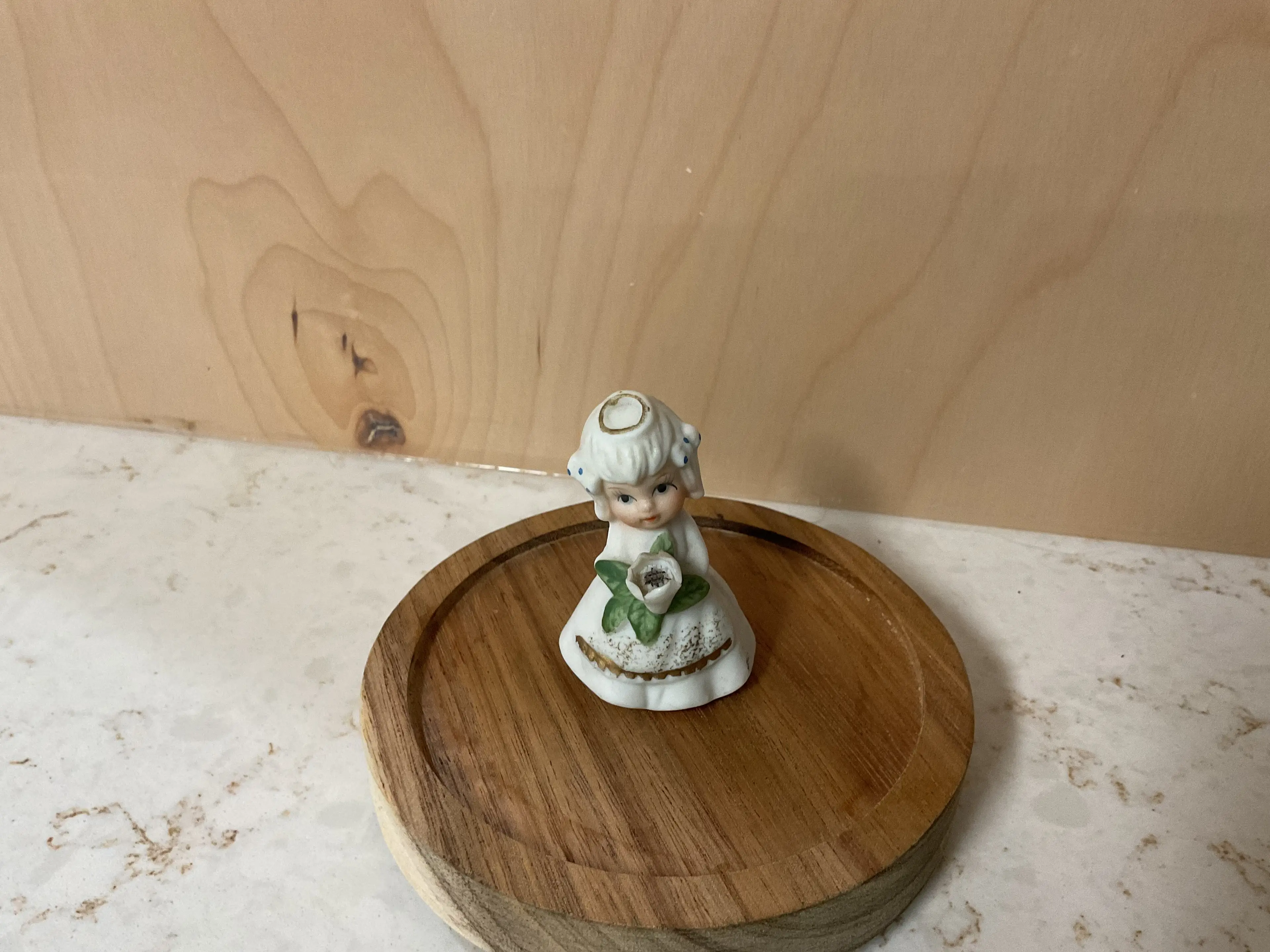 Image 3 of 12