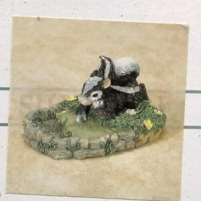 Charming Tails “Take Time To Reflect” Skunk Figurine Silvestri  New Open  Box 87/396.