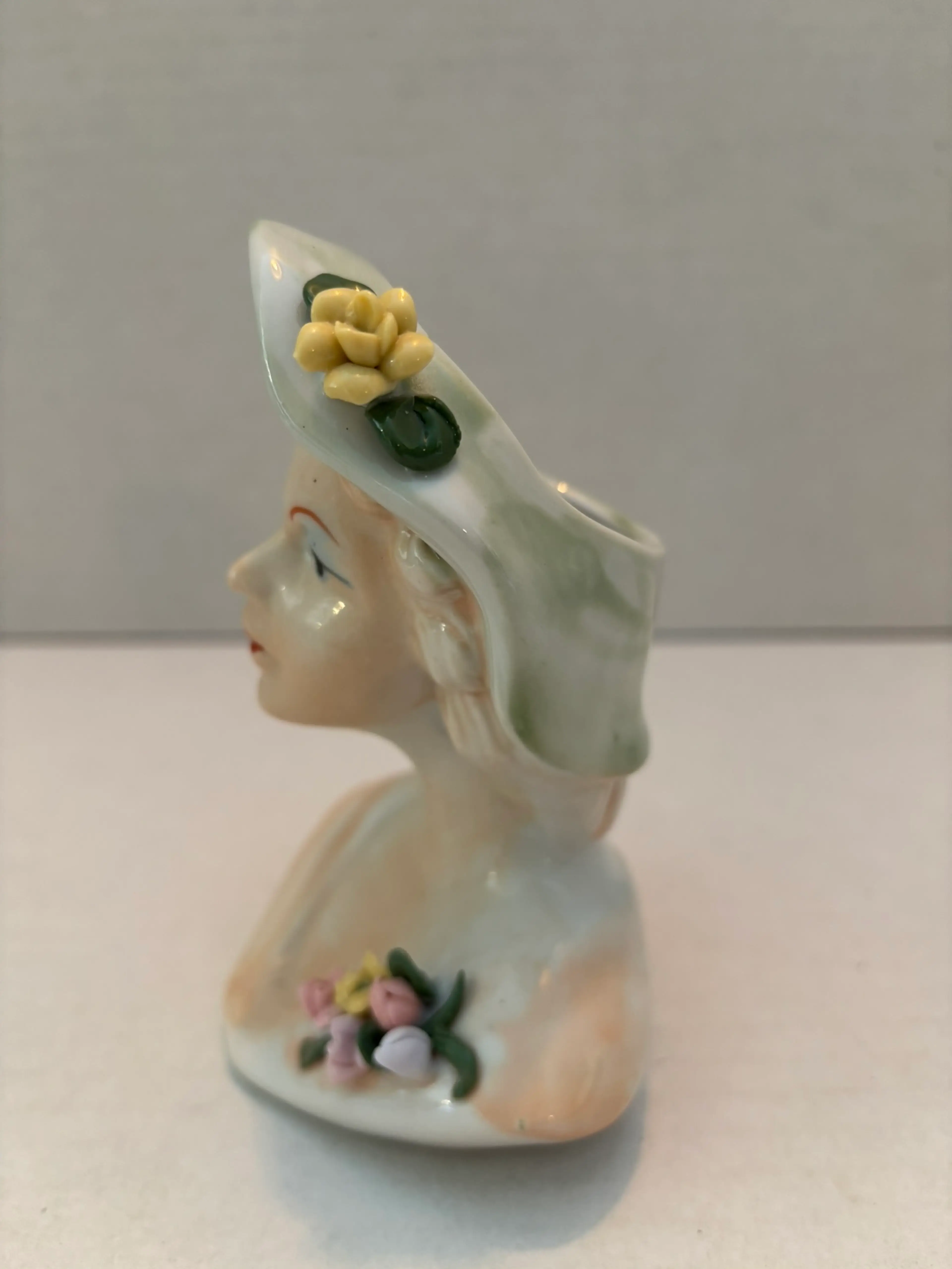 Image 2 of 6