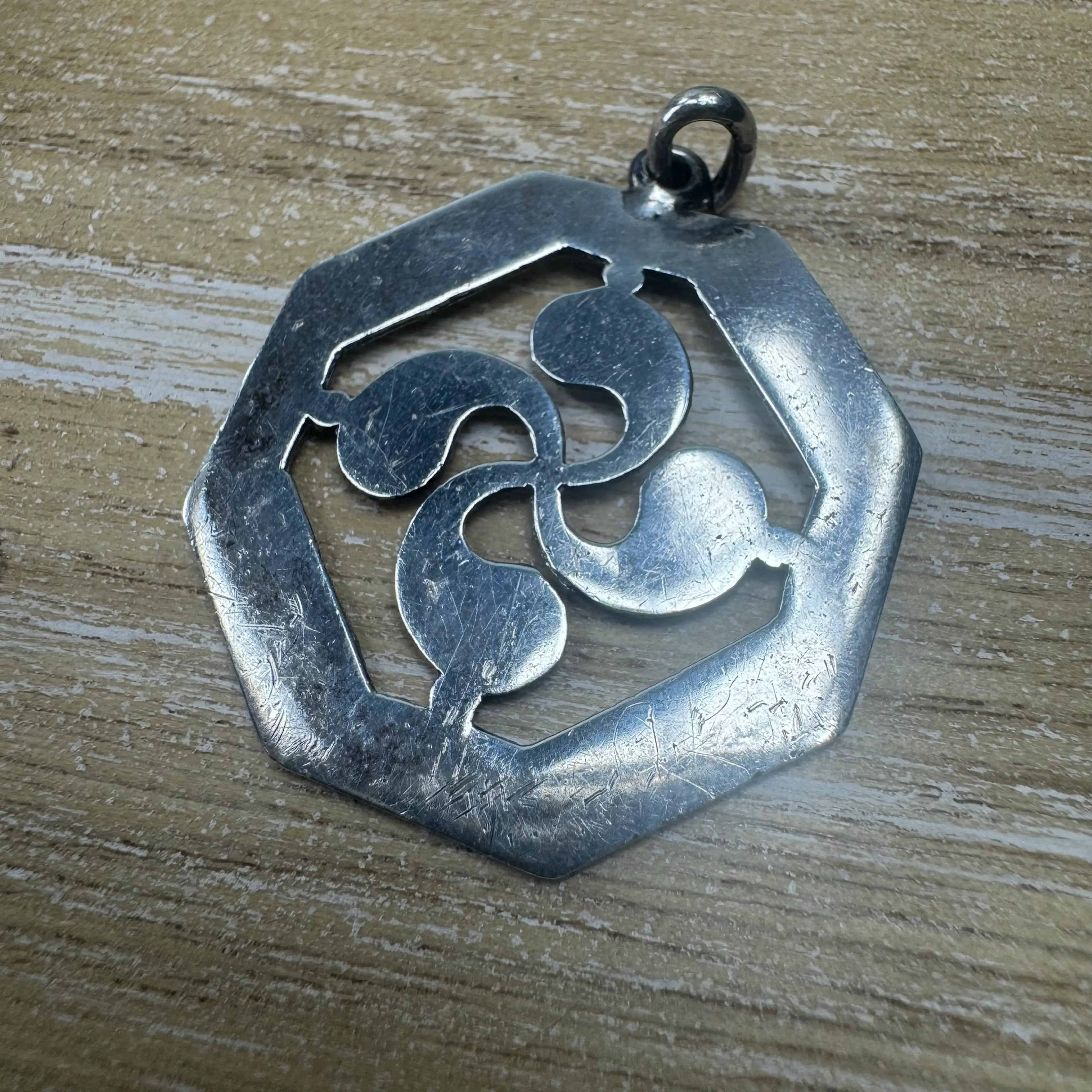 Image 2 of 2