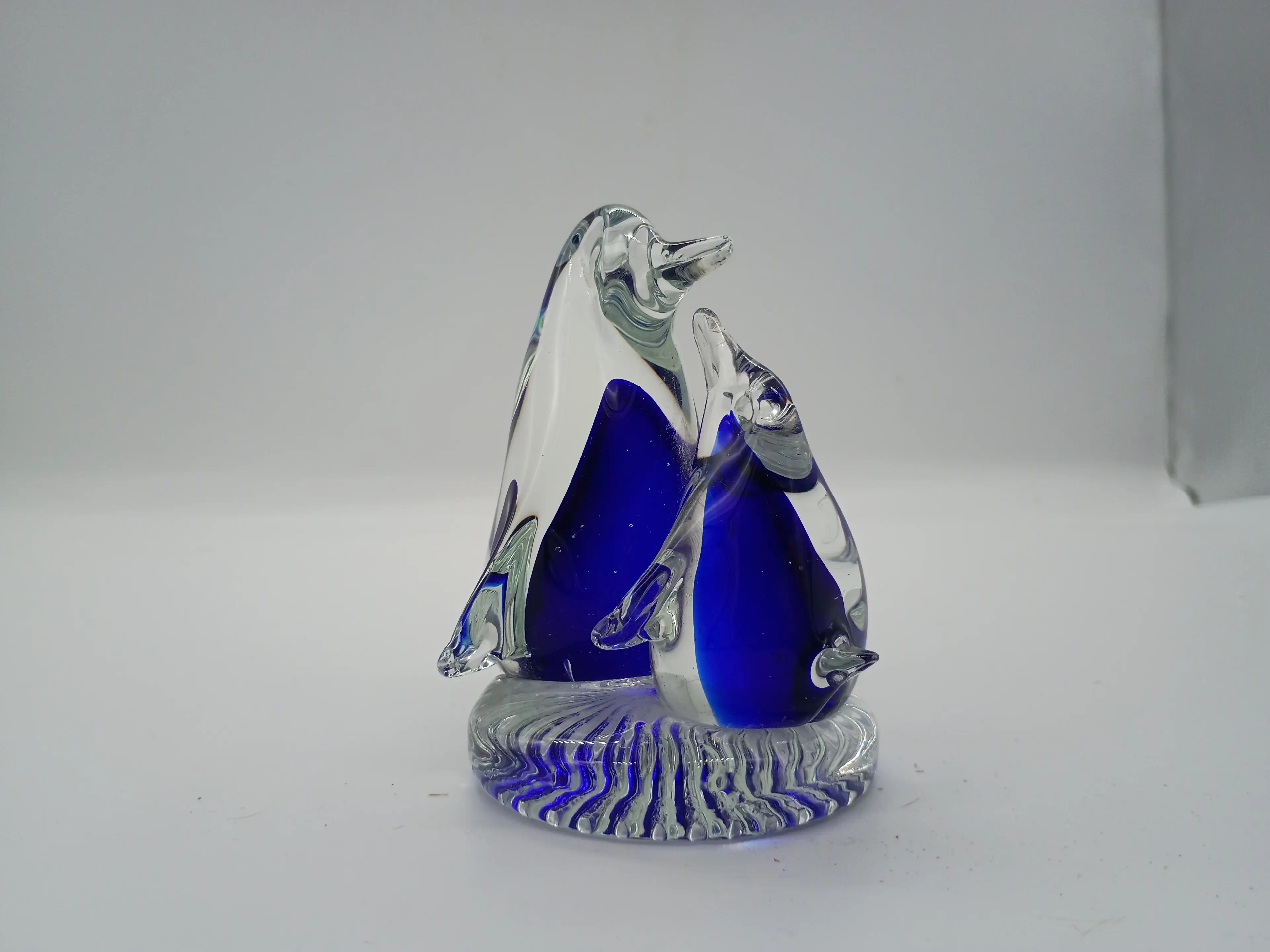 Image 2 of 6
