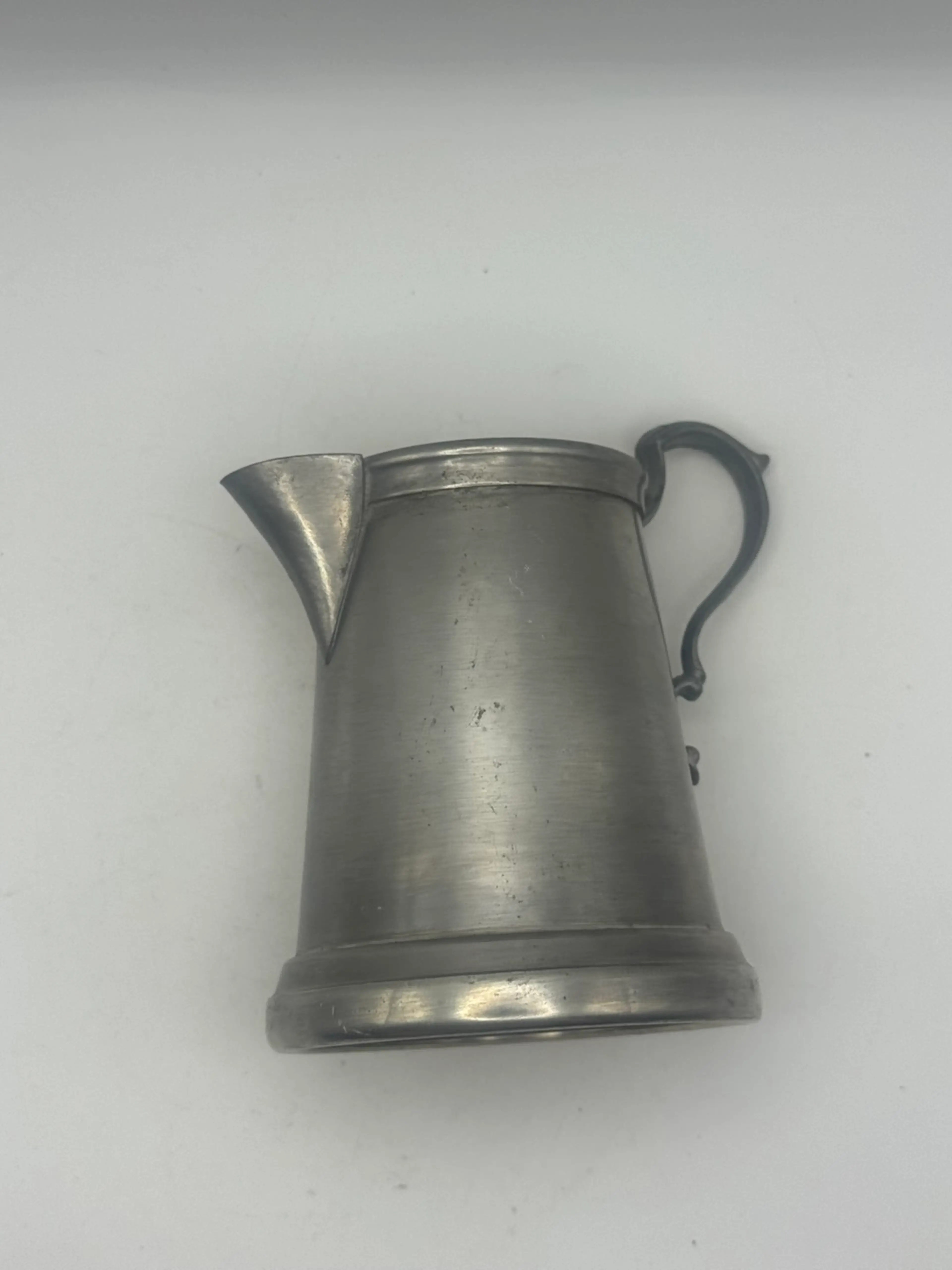 Image 2 of 7