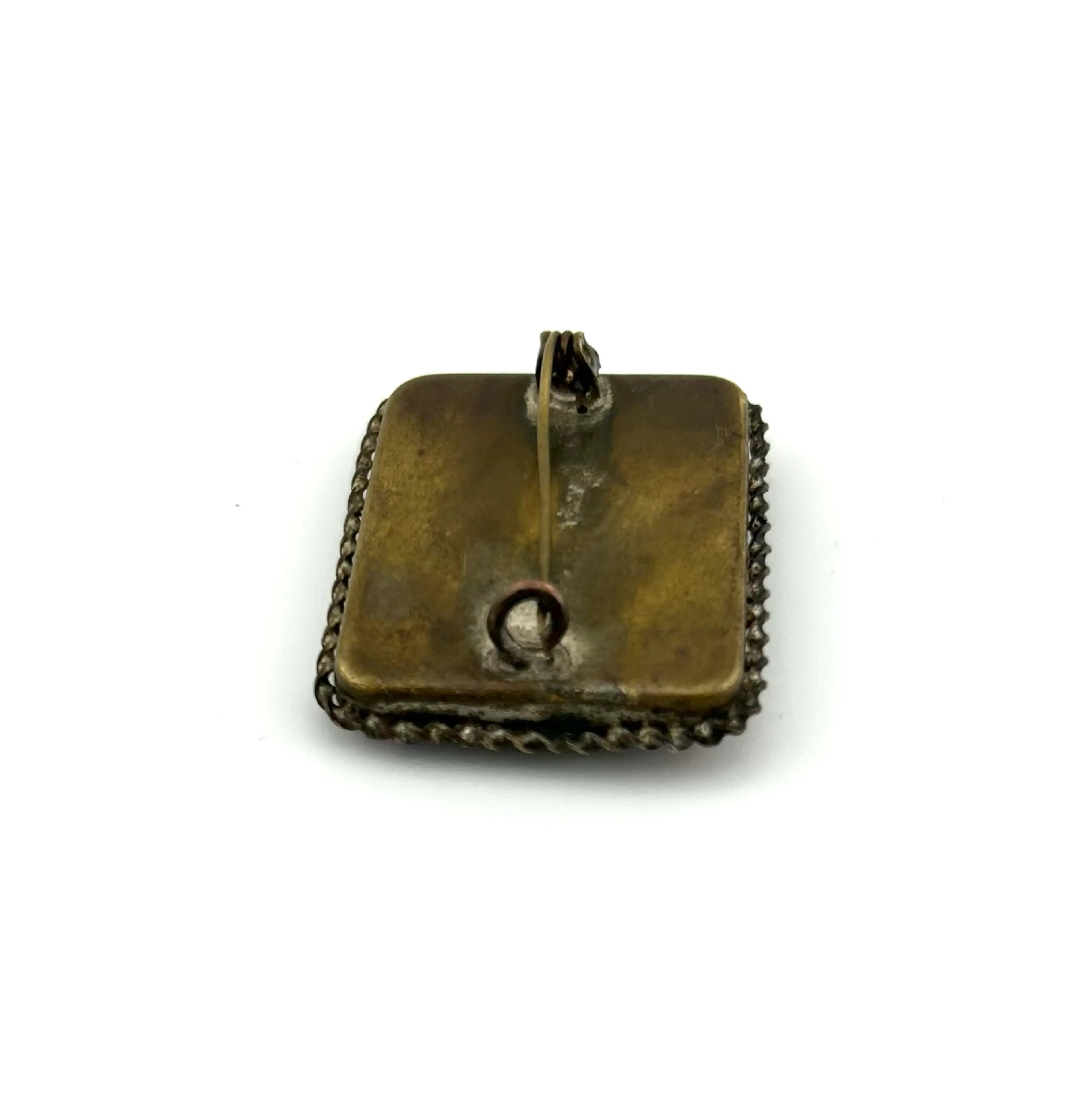 Image 4 of 4