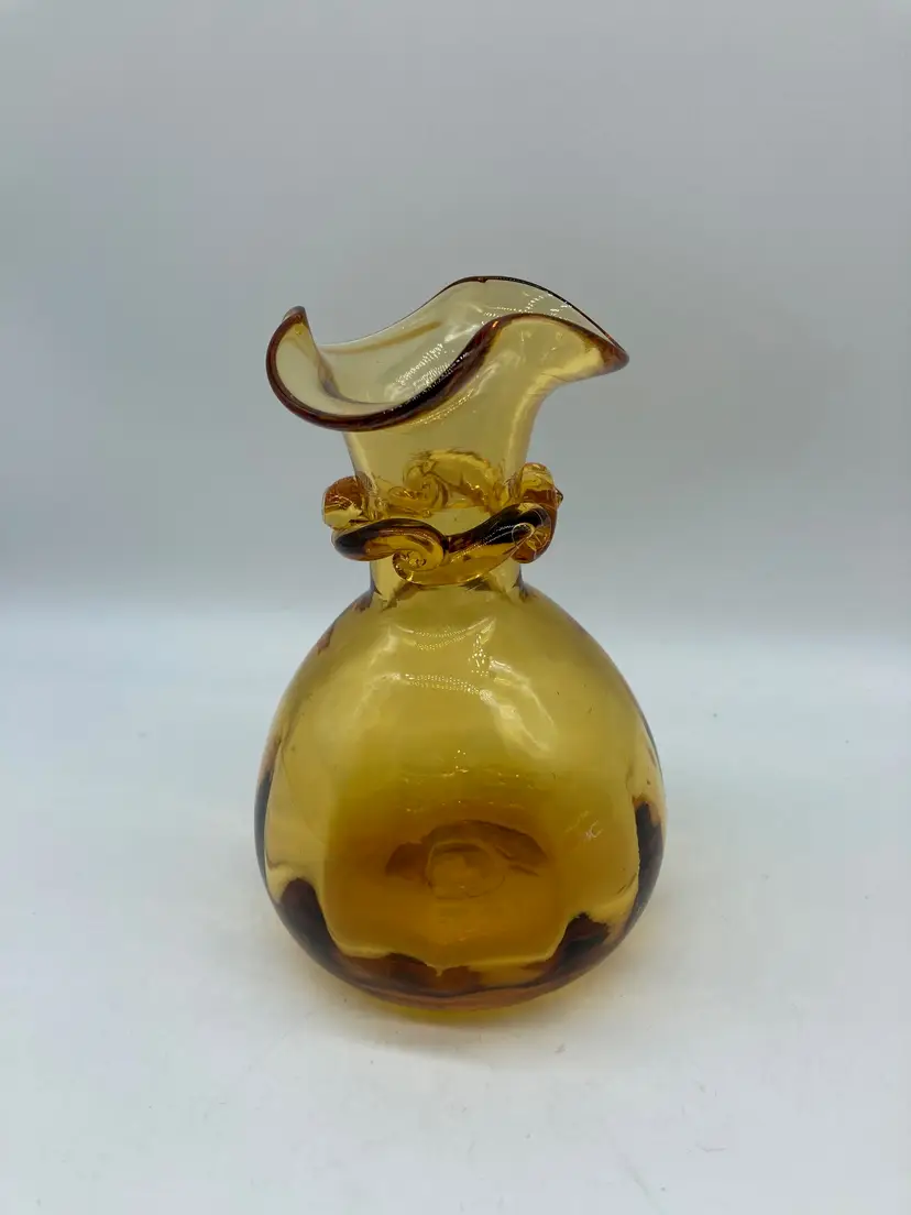 Amber Ruffled Glass Vase with Necklace