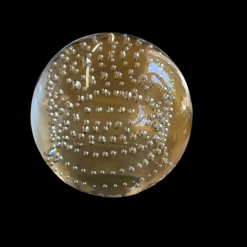 Large Clear Paperweight With Controlled Bubbles And Highly Polished Bottom. No Chips Or Bruising. 4” Round And Tall