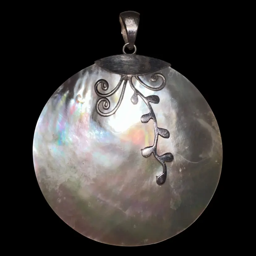 Sterling Silver .925 Mother Of Pearl large Round Pendant