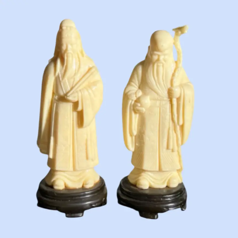 #474- Vintage Star God Figurines 
Left - Fu Xing  (prosperity) & 
Right-Shou Xing (longevity) 
3 1/2” Feng Shui decor 
Faux Ivory Tone Plastic