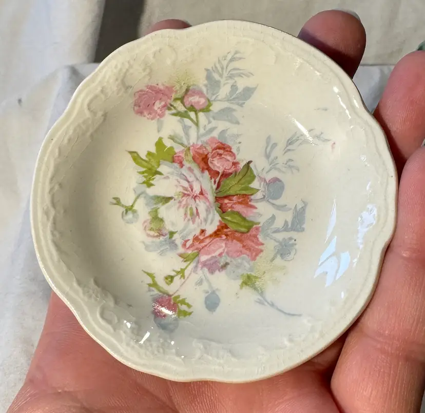 Antique Alfred Meakin butter pats, set of 6