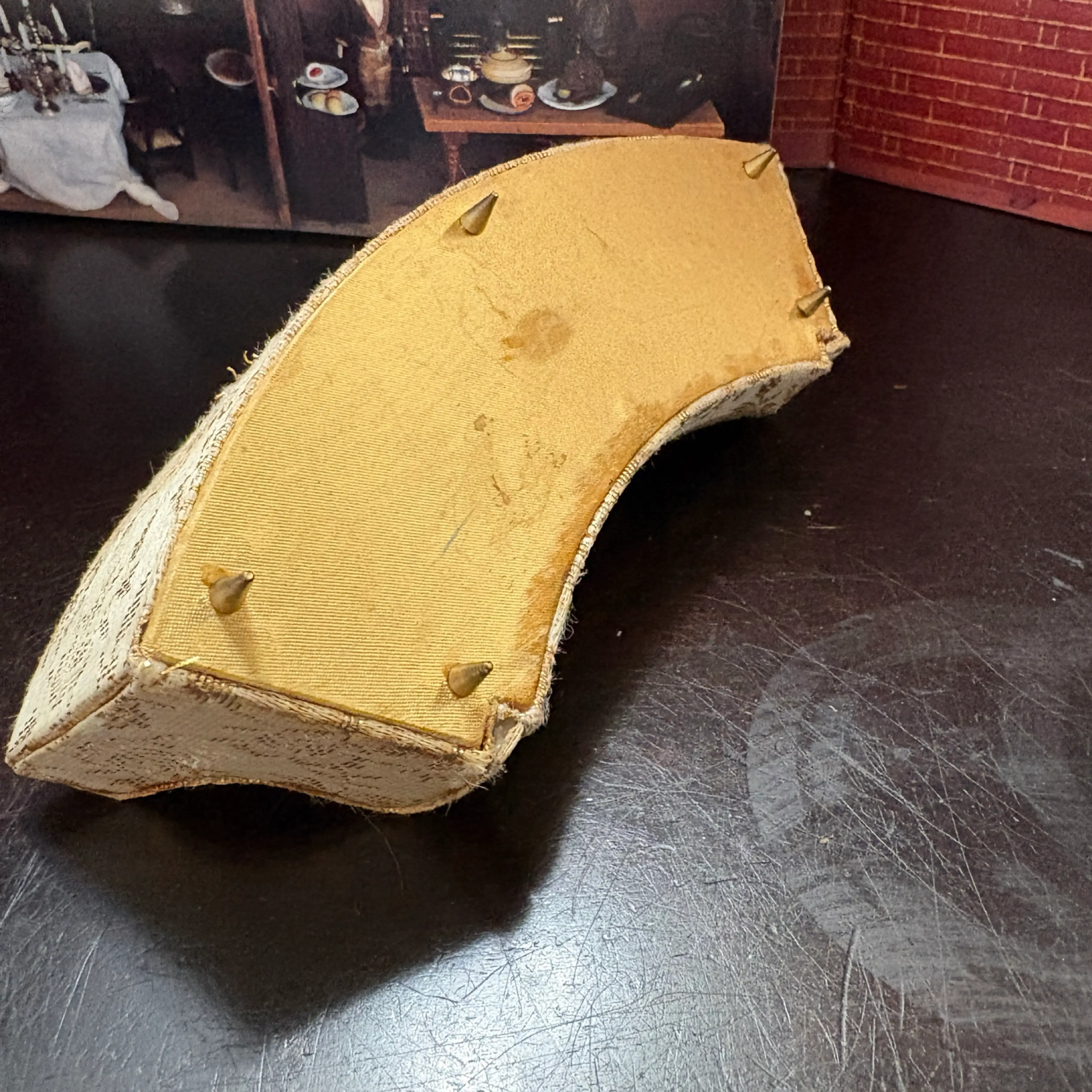 Image 4 of 9