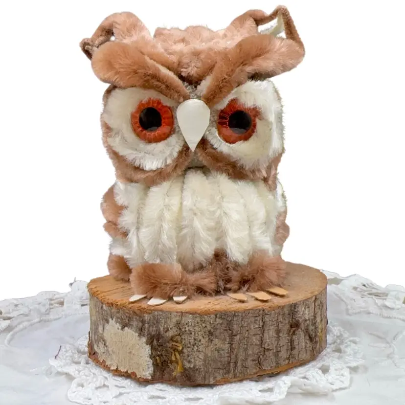 One Of A Kind Handmade Adorable Owl Has No Makers. Mark Found It In The Wild.