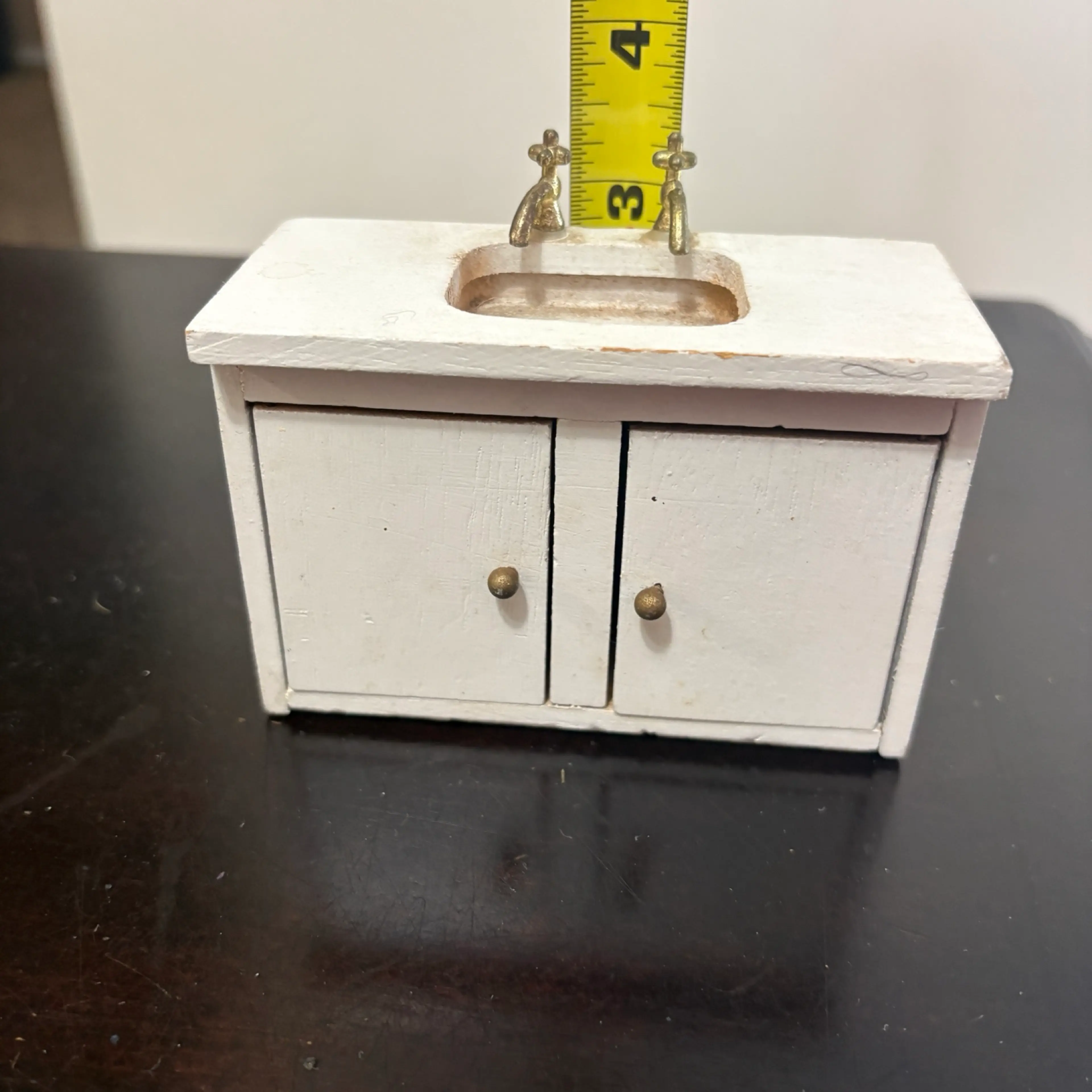 Image 4 of 6