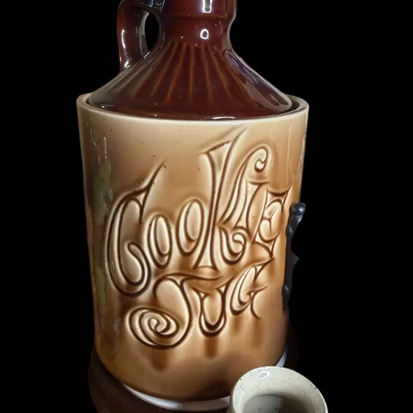McCoy Cookie Jug This Is A Stunner!