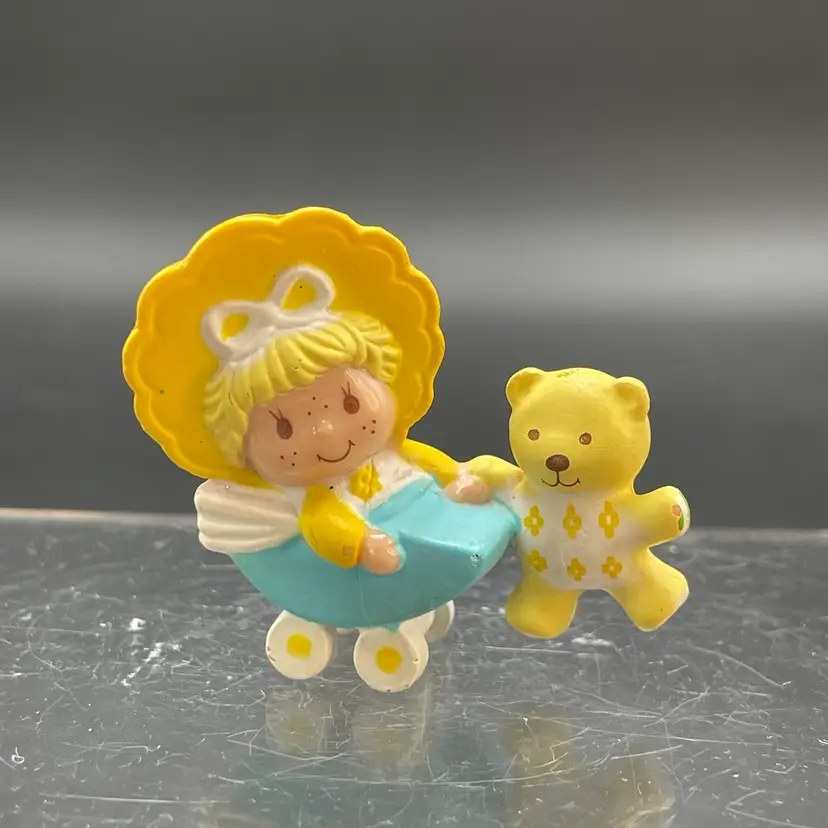 Strawberry Shortcake Butter Cookie Strawberryland Miniatures PVC Figure VTG 1982
