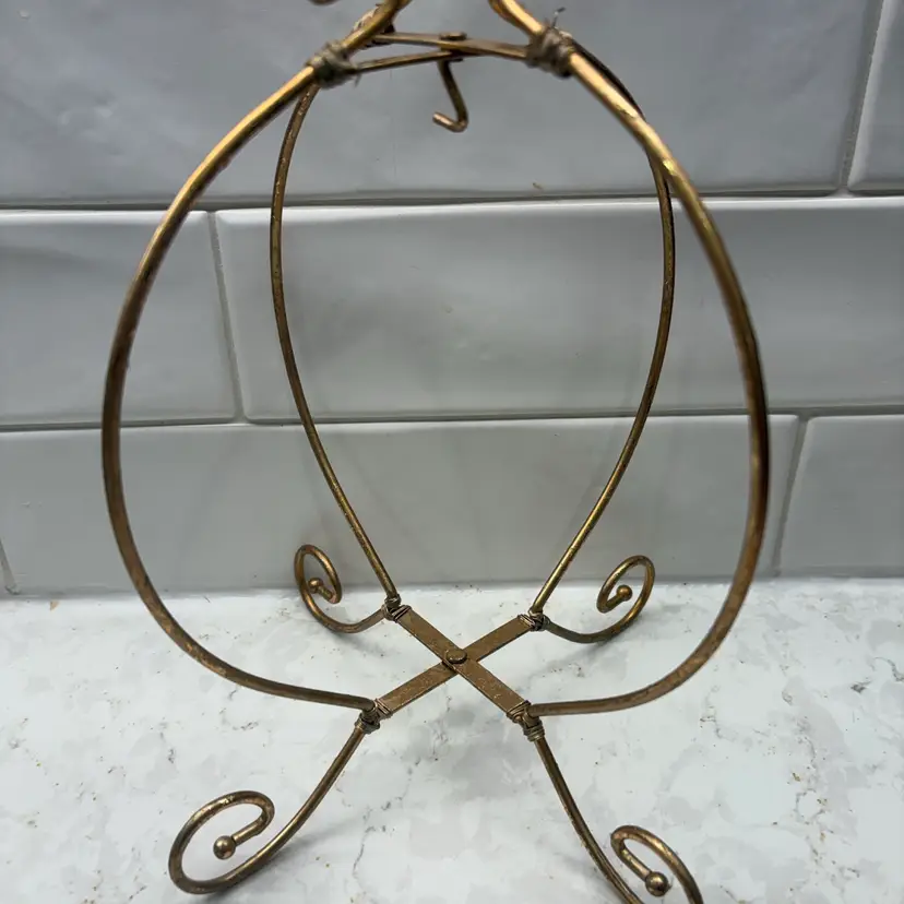 🎄Vtg Gold Scroll Wire Ornament Display Stand Holder - 10.5" Tall - Stand ONLY