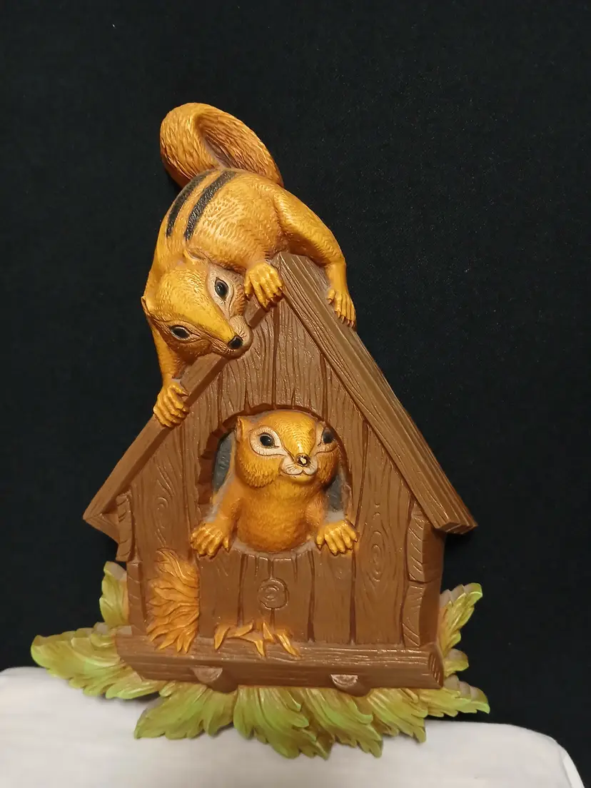Vintage Squirrel Wall Decor