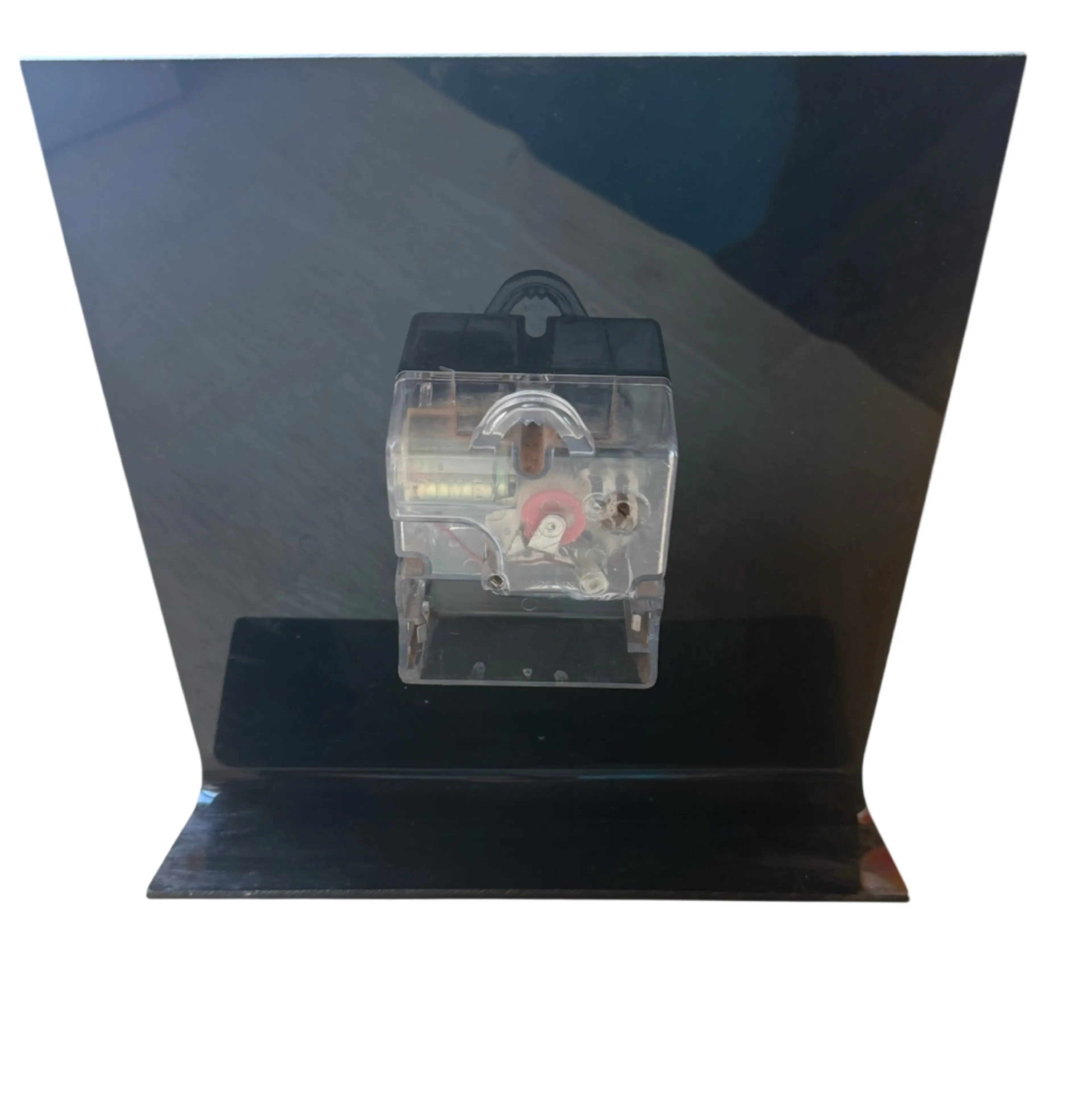 Image 4 of 6