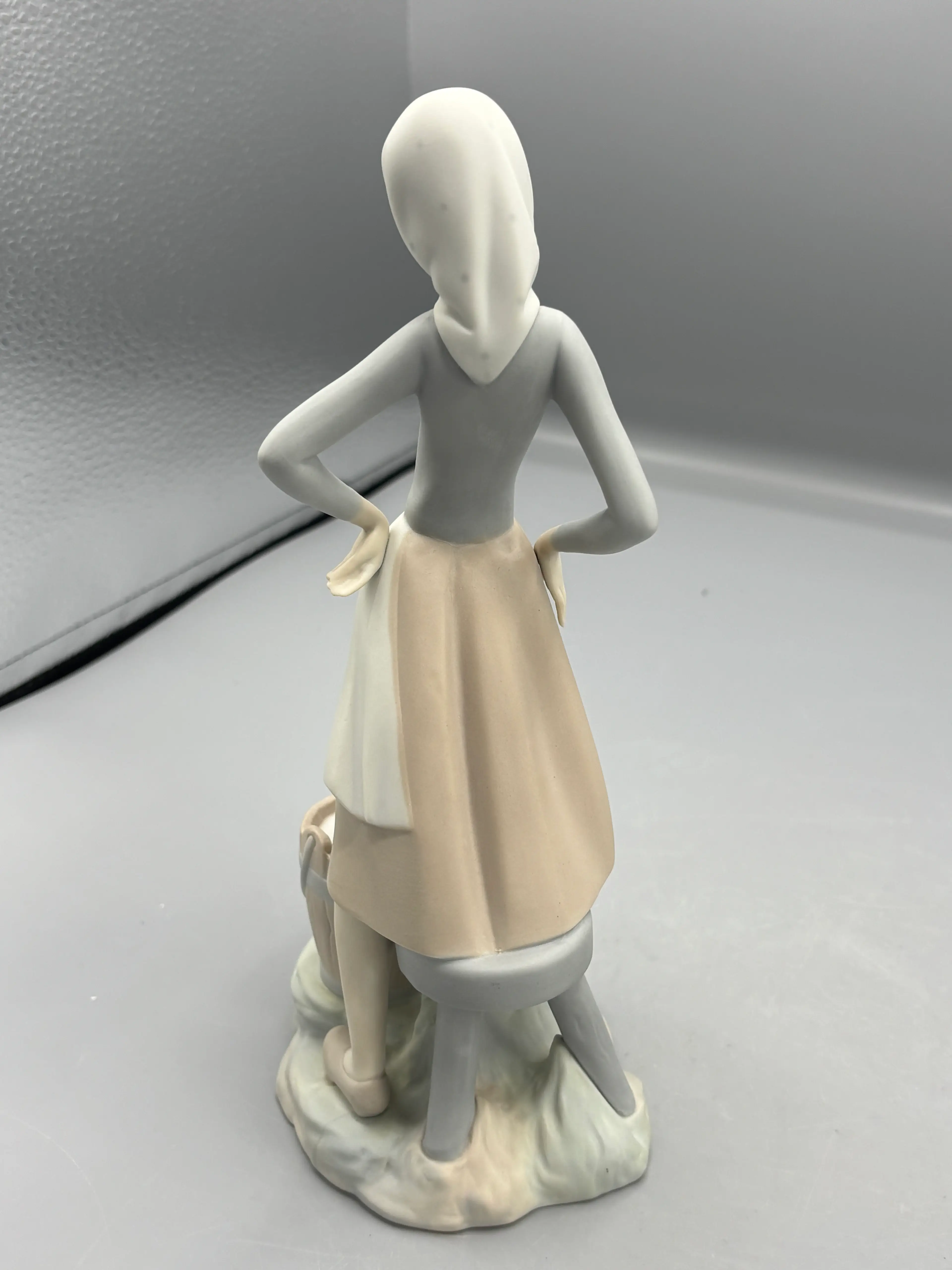 Image 2 of 5