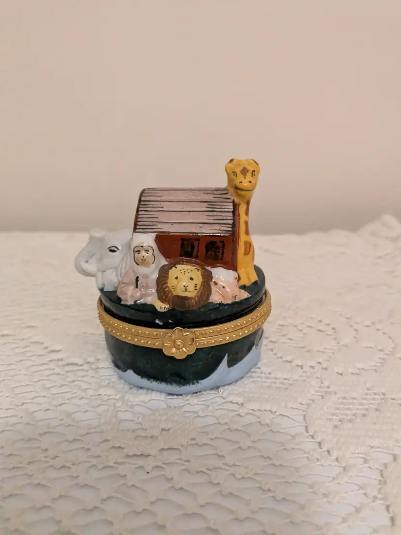 Noah's Ark trinket box