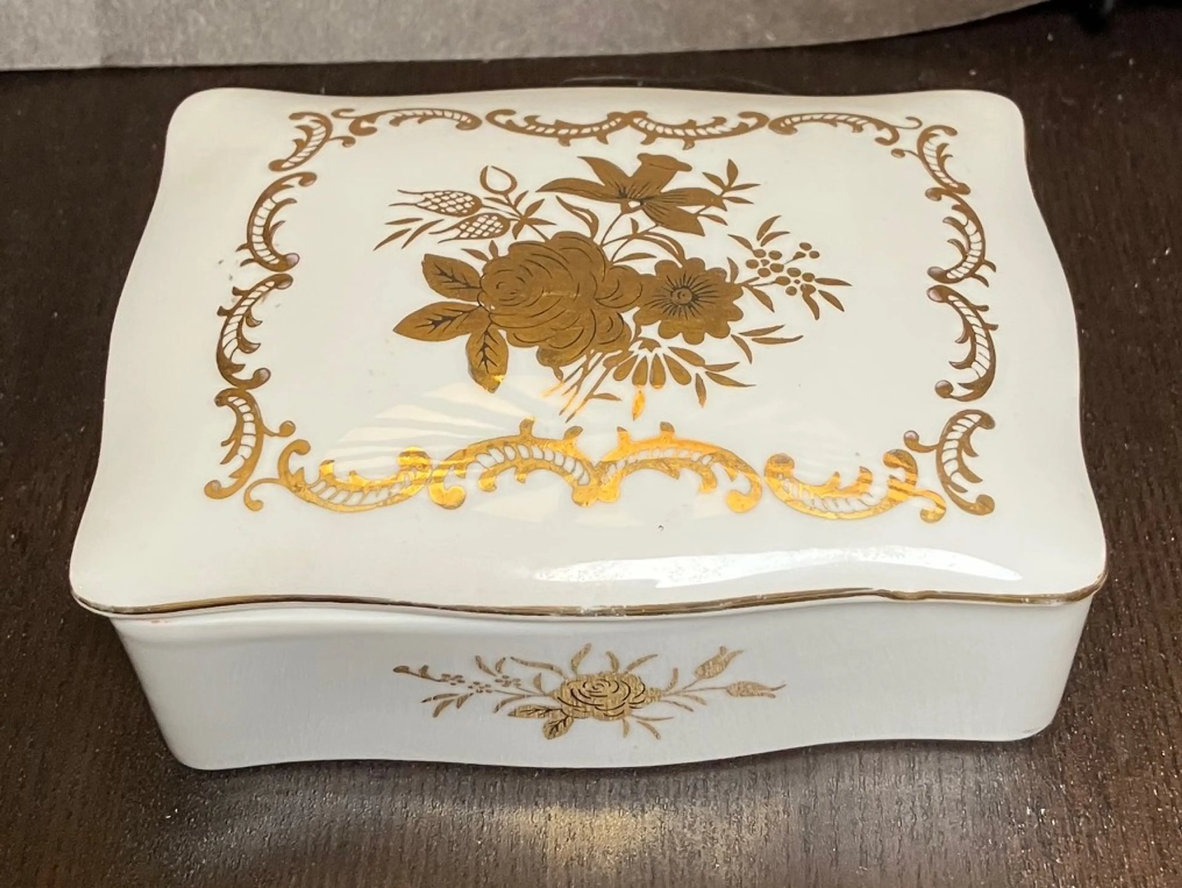 Image 2 of 11