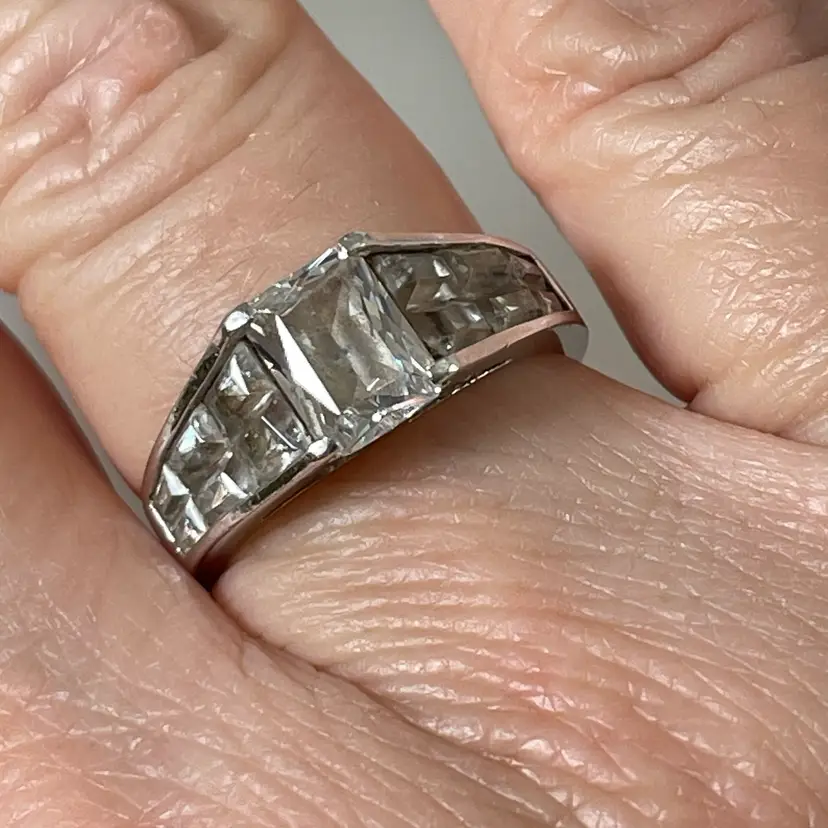 @@ Size 8 CZ Sterling Silver 925 Ring