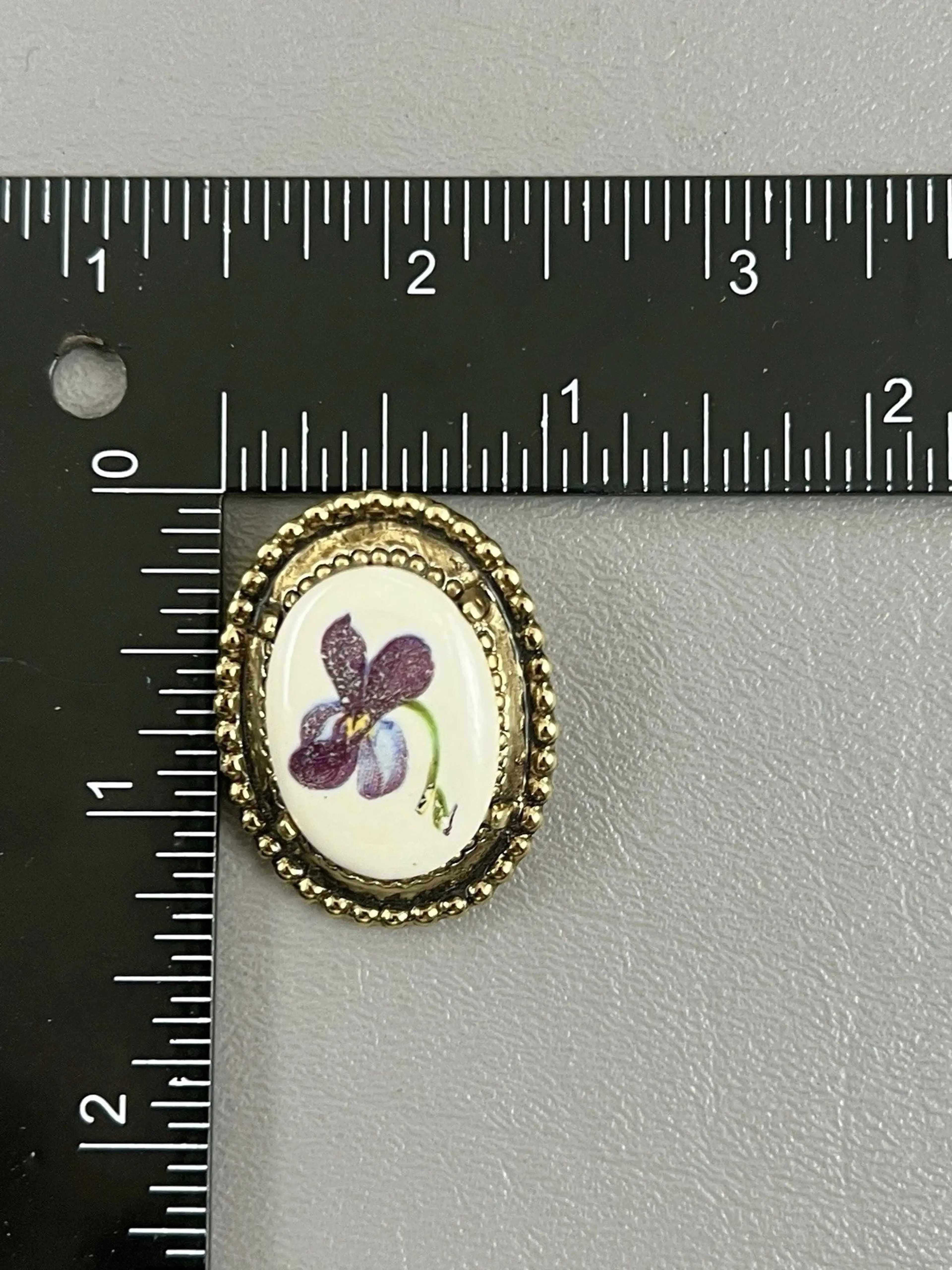 Image 3 of 4
