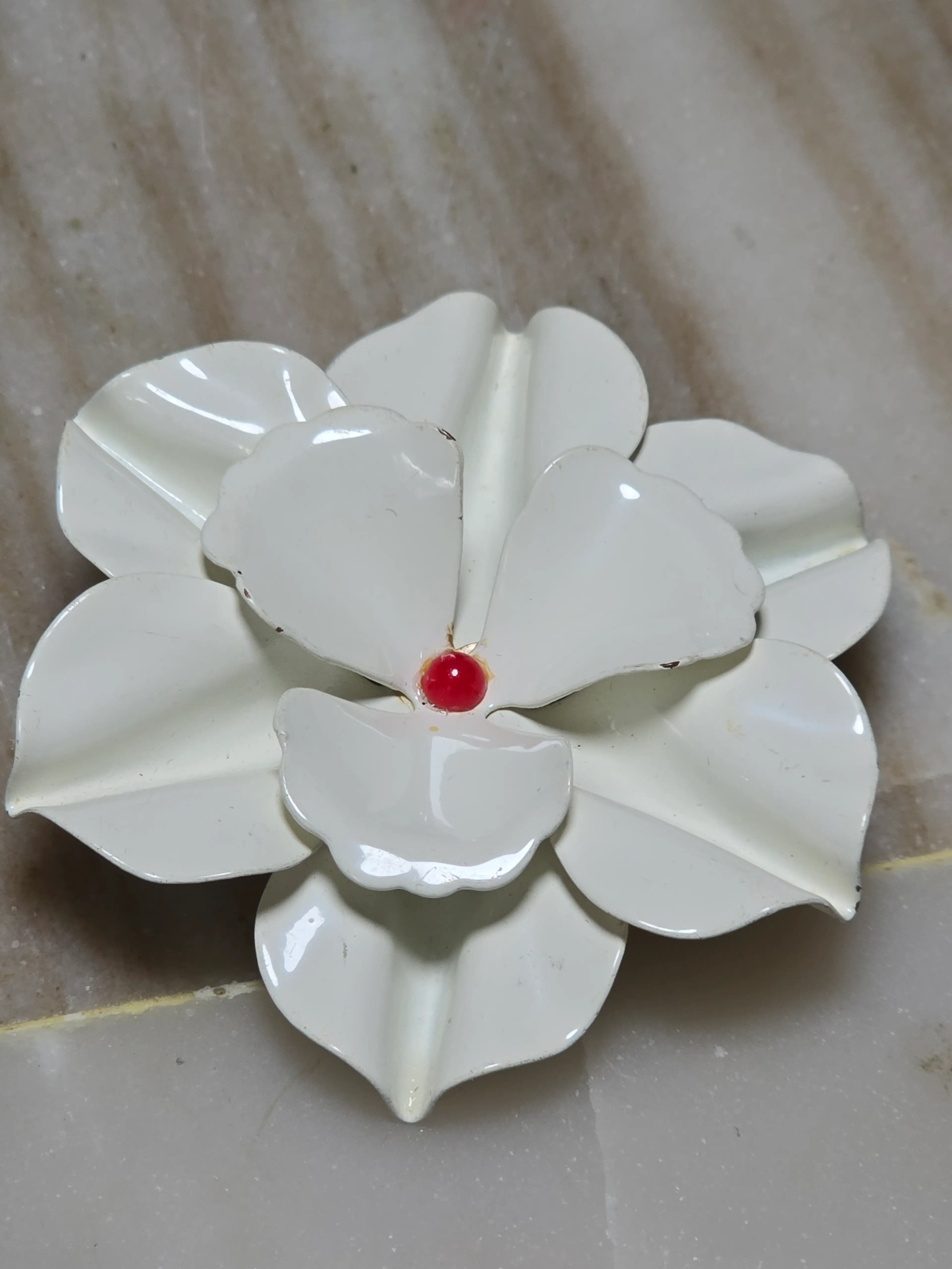 Image 3 of 4