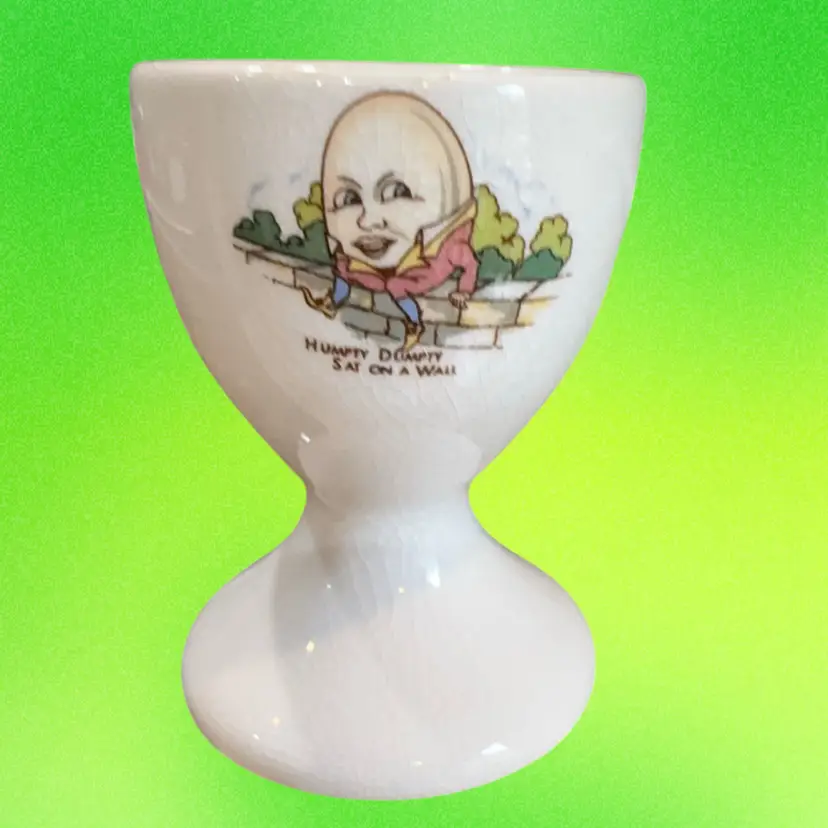 Vintage 2.5” Humpty Dumpty Egg Cup