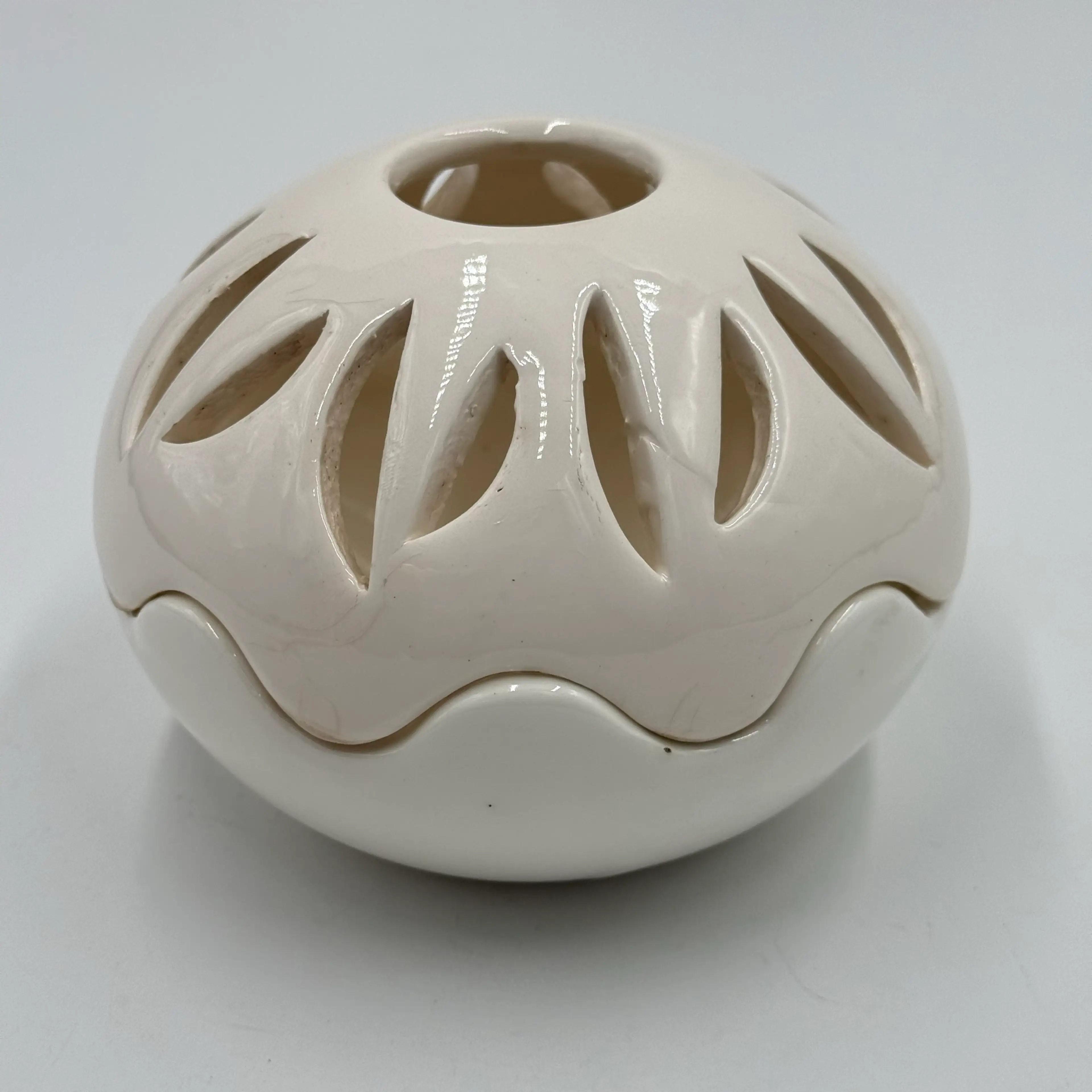 Image 4 of 12