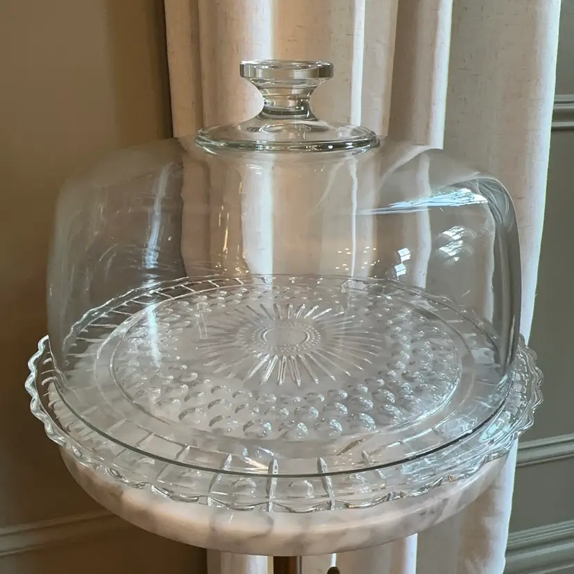 🔔 Covered Cake Plate And Cloche