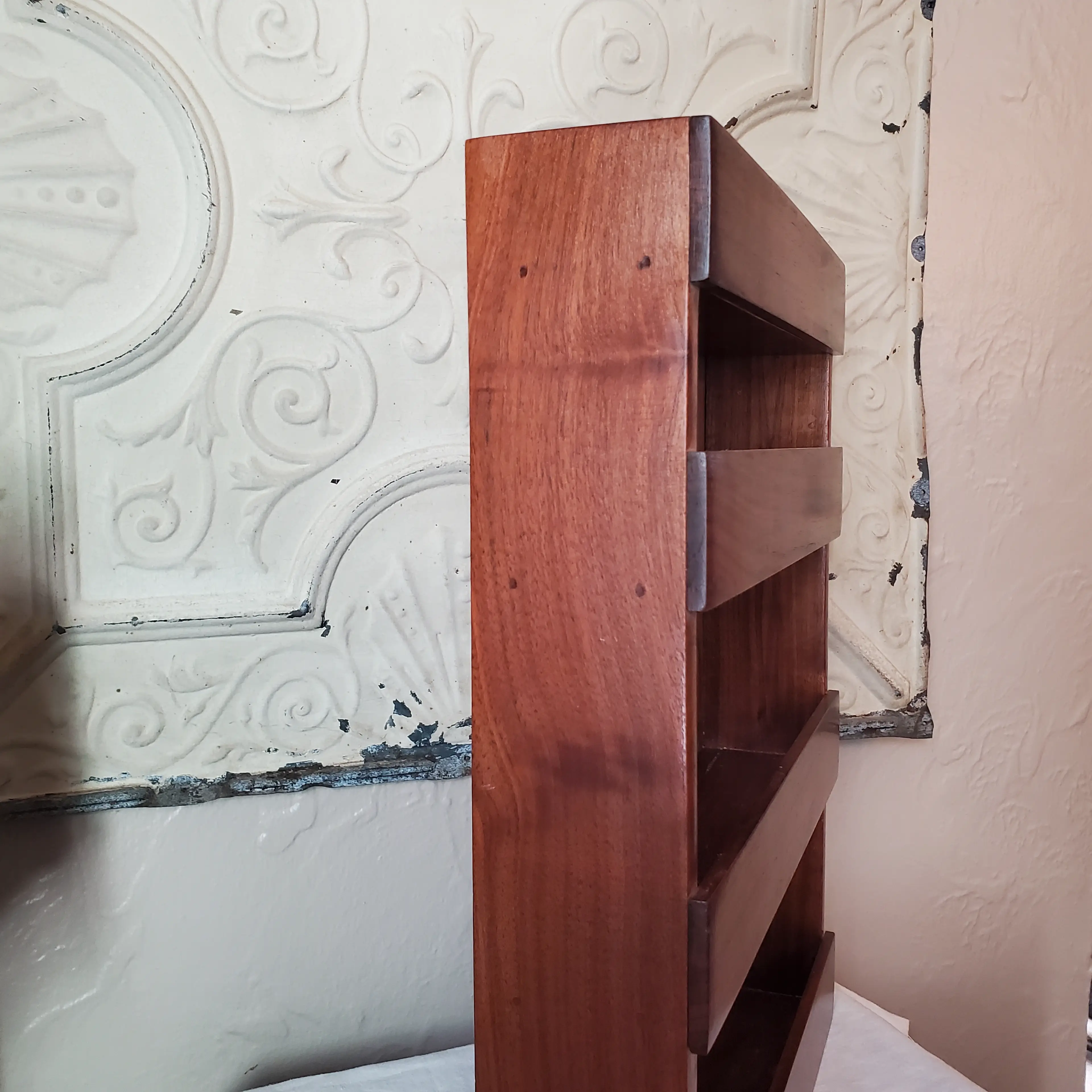 Image 4 of 7