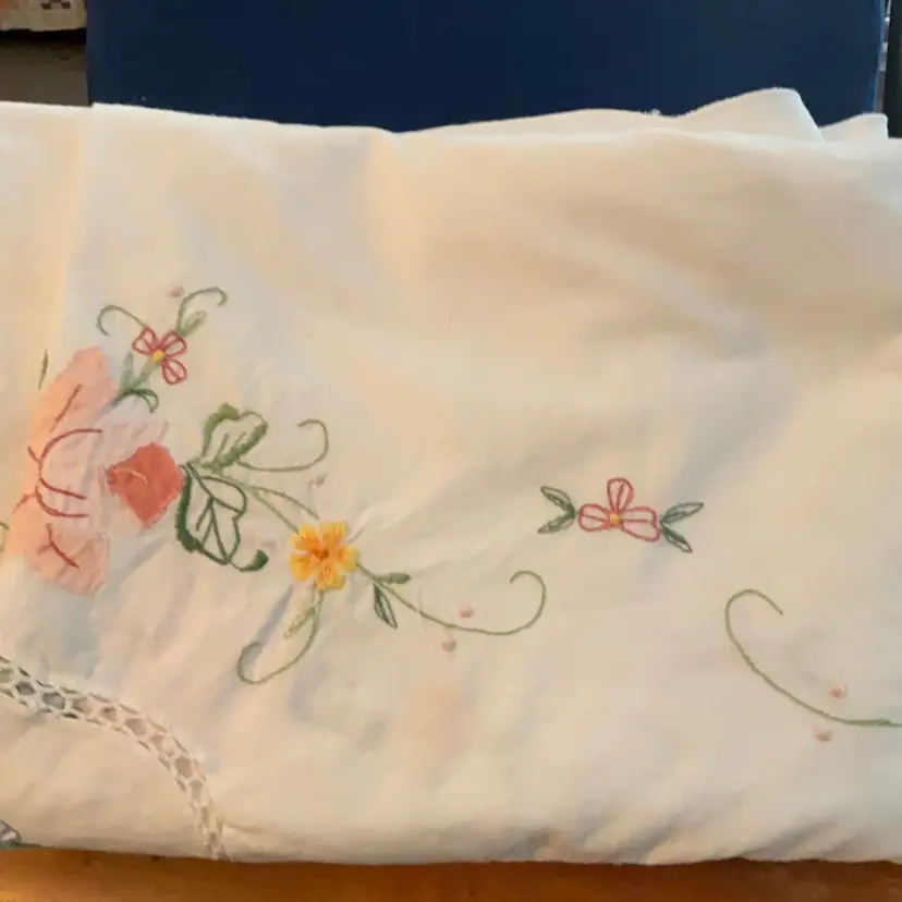 8ft Hand Embroidered Oval Tablecloth