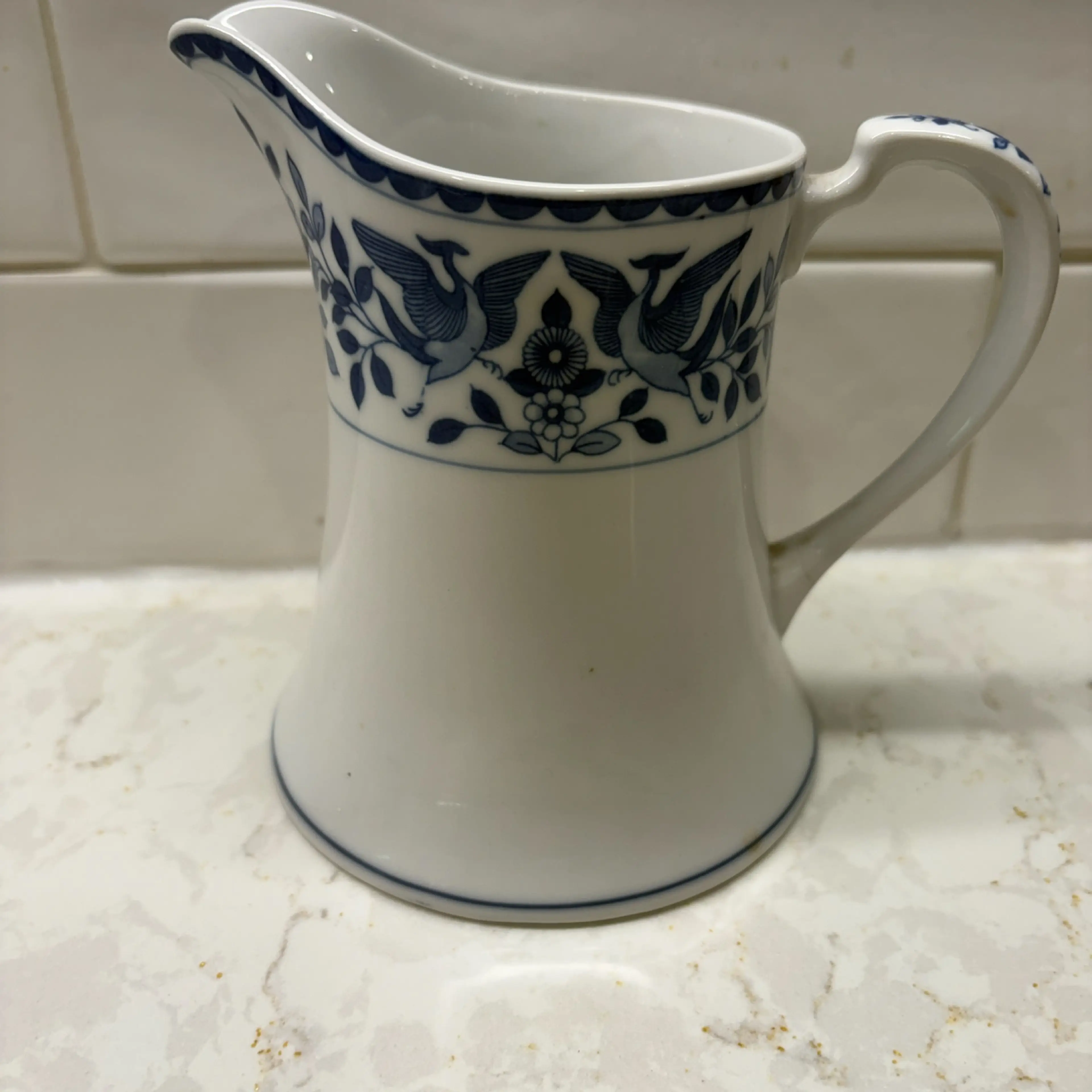 Image 2 of 8