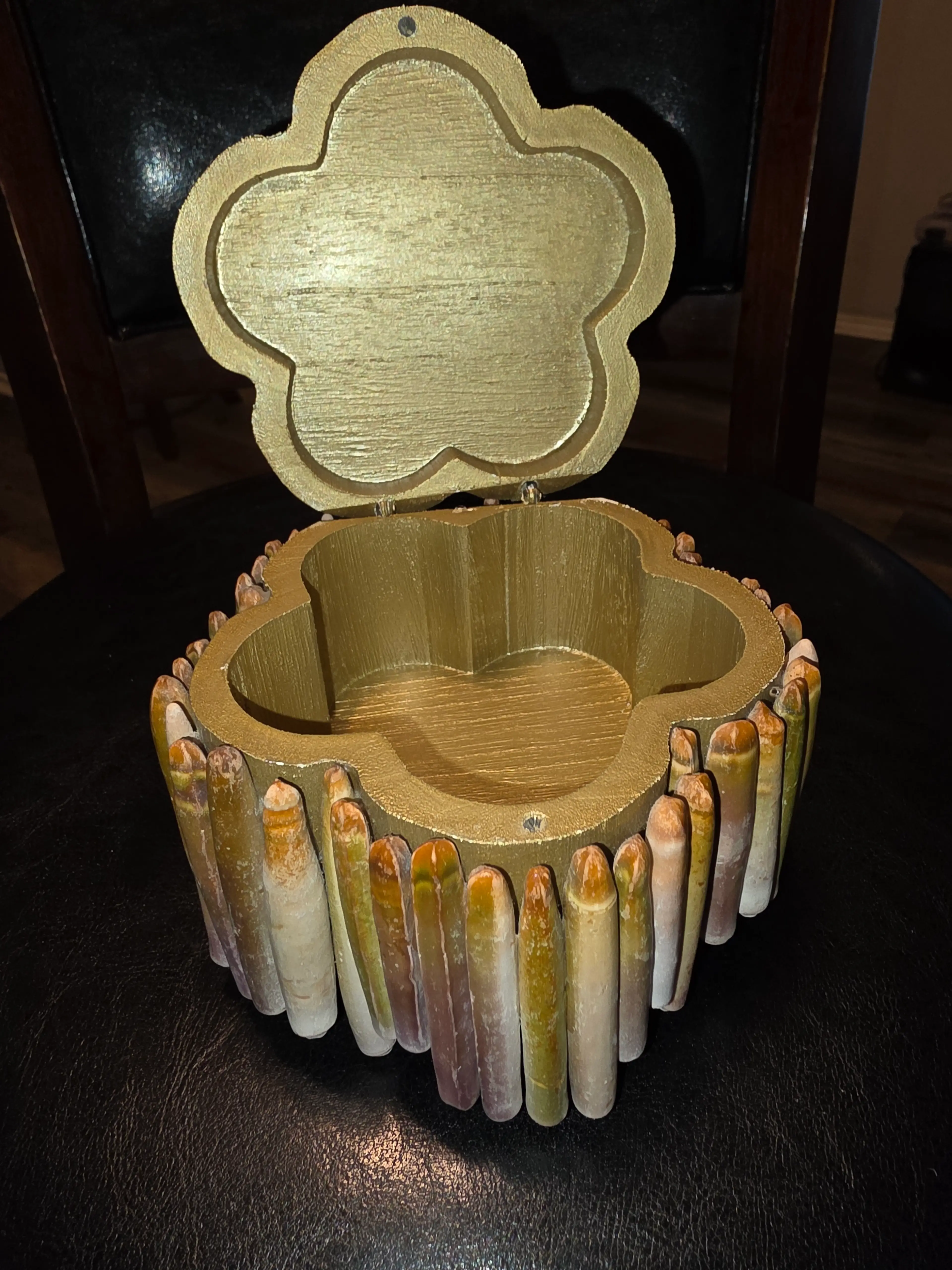 Image 3 of 4