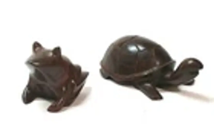 Ironwood Carved Frog & Turtle Decor Desk Wooden Paperweight 🐢🐸 Figures