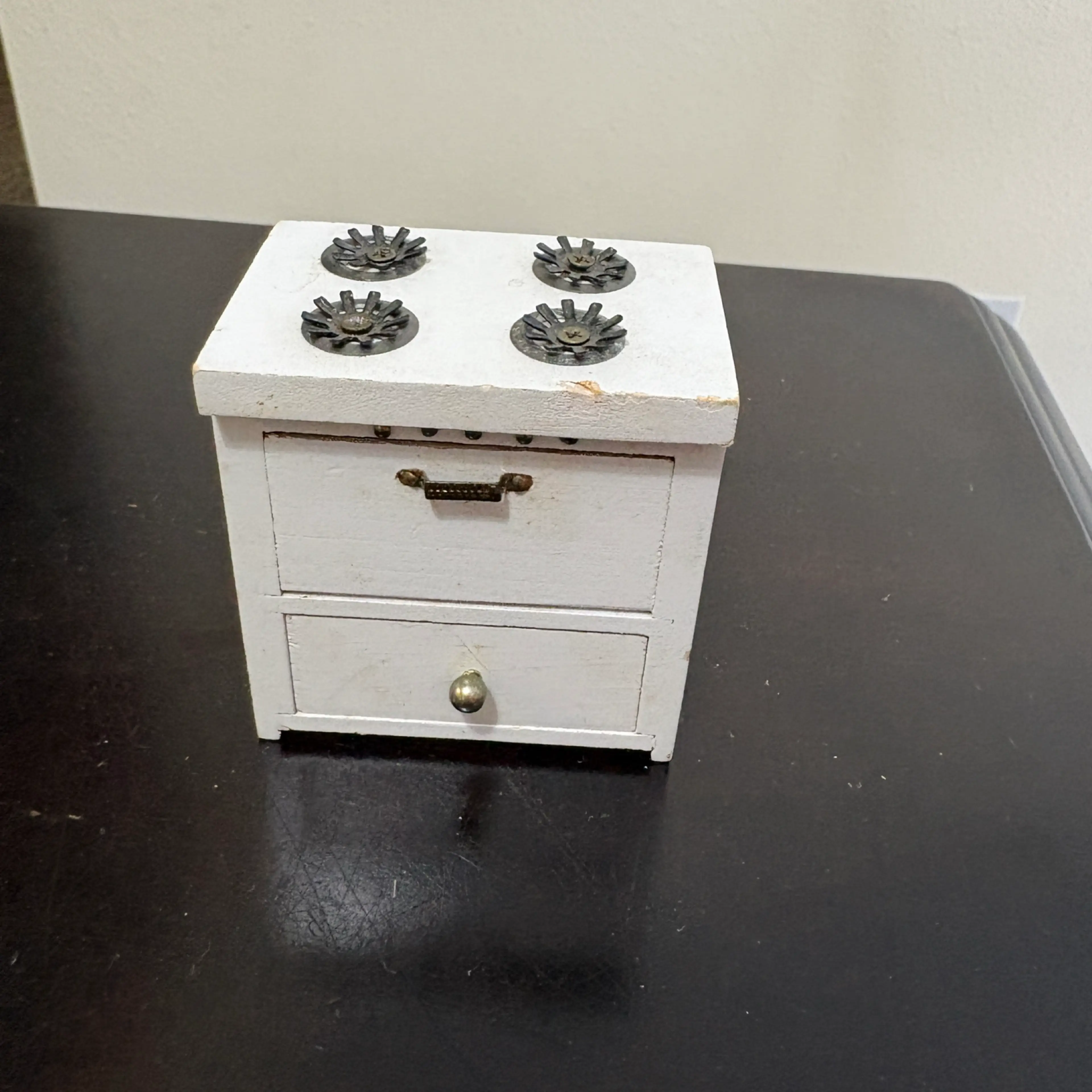 Image 1 of 6