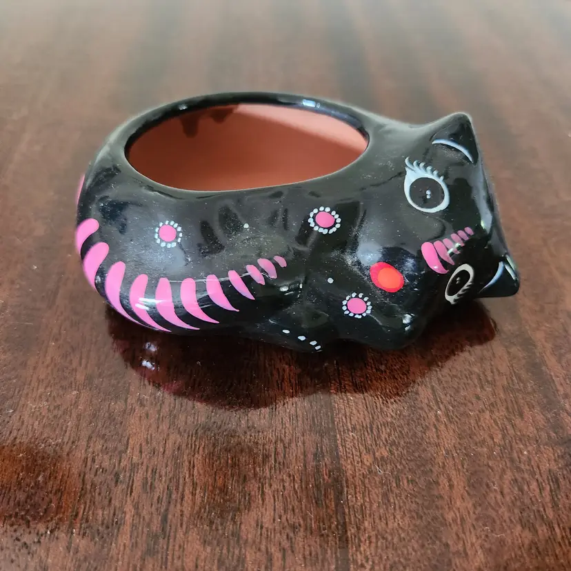 Cat Planter Hand Painted Made In Mexico 4 1/2" x 2"