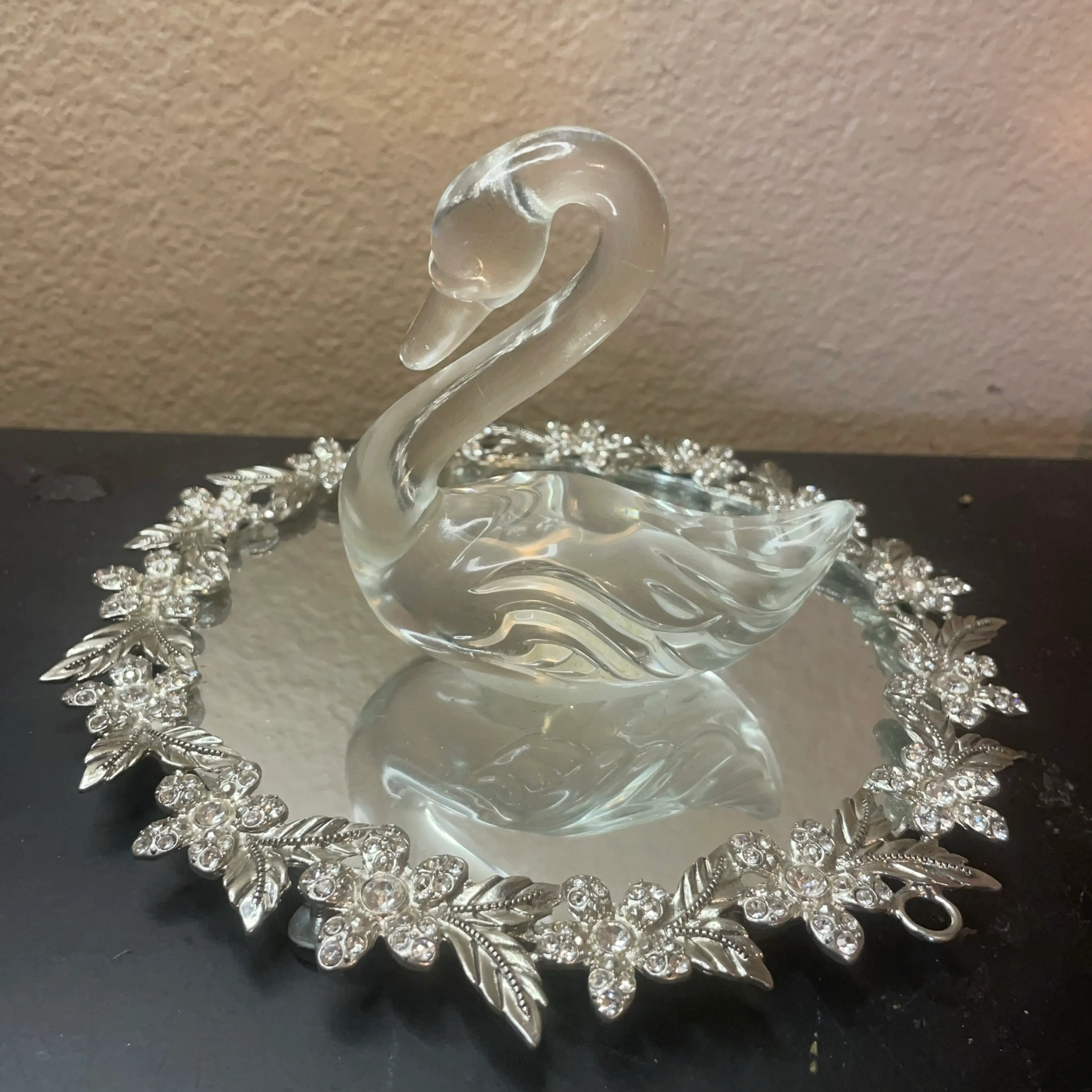 Image 2 of 6