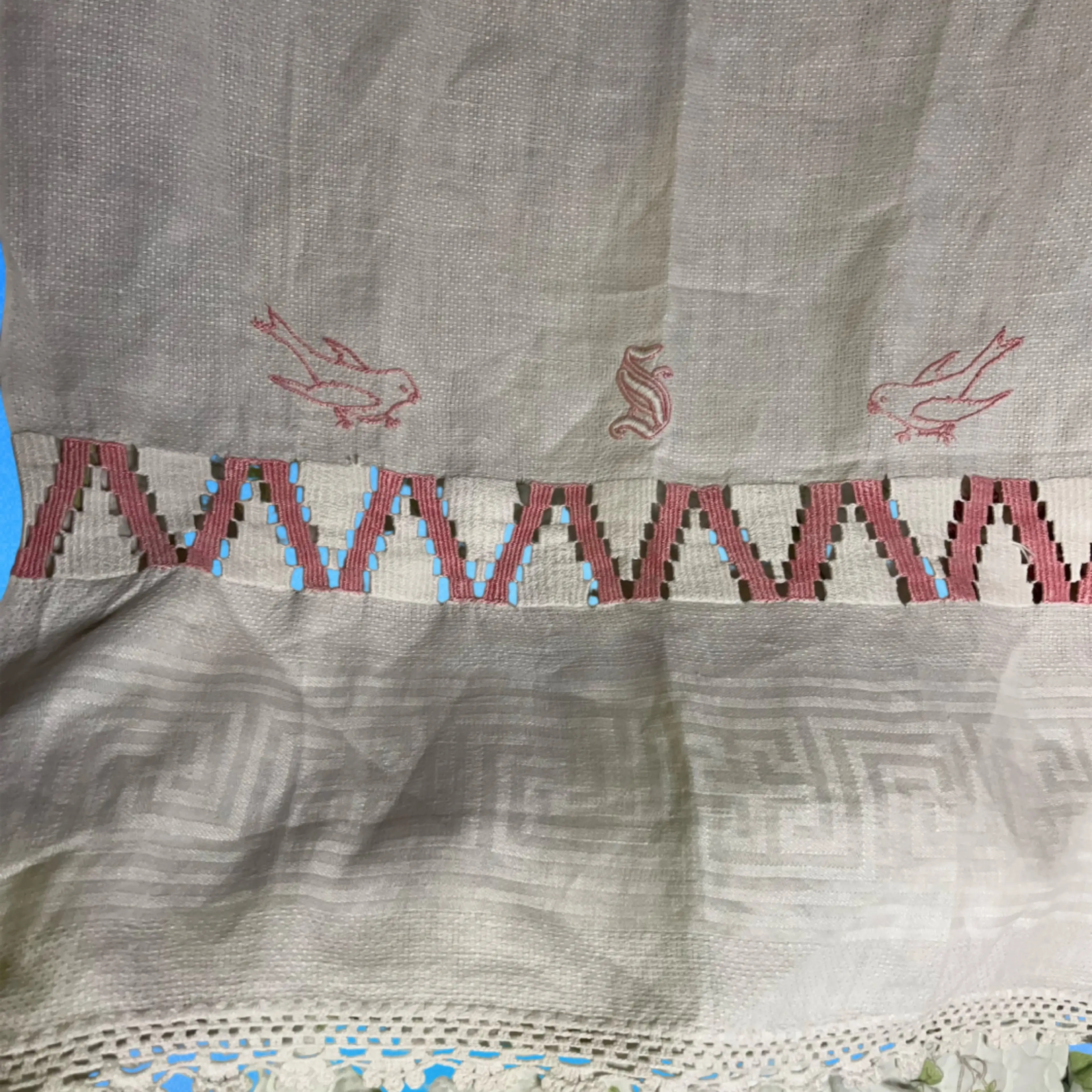 Image 3 of 4