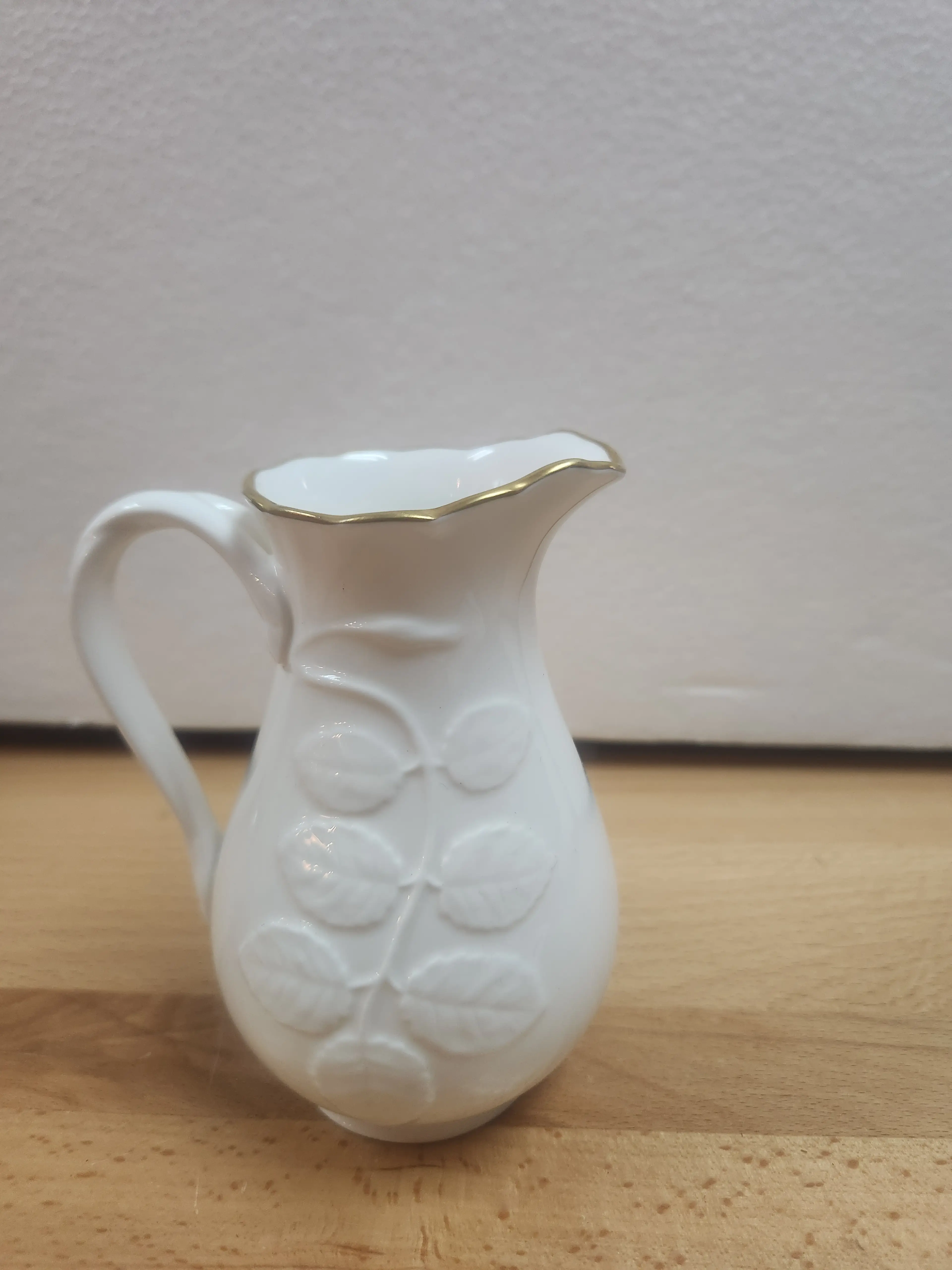 Image 3 of 6