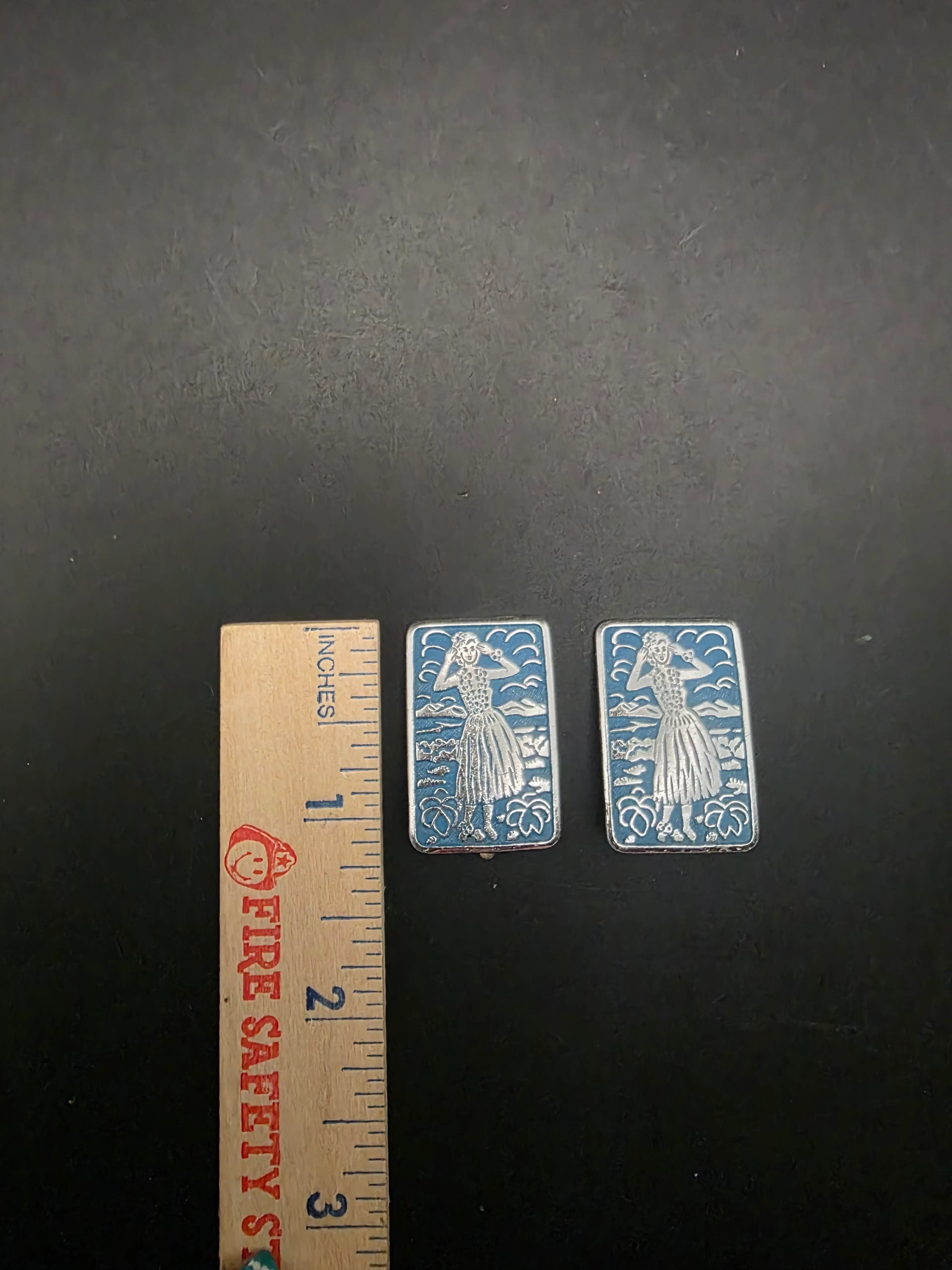 Image 3 of 4