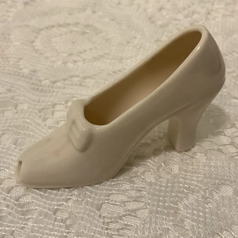 🎉Mini Ceramic 1950’s Styled High Heel Shoe