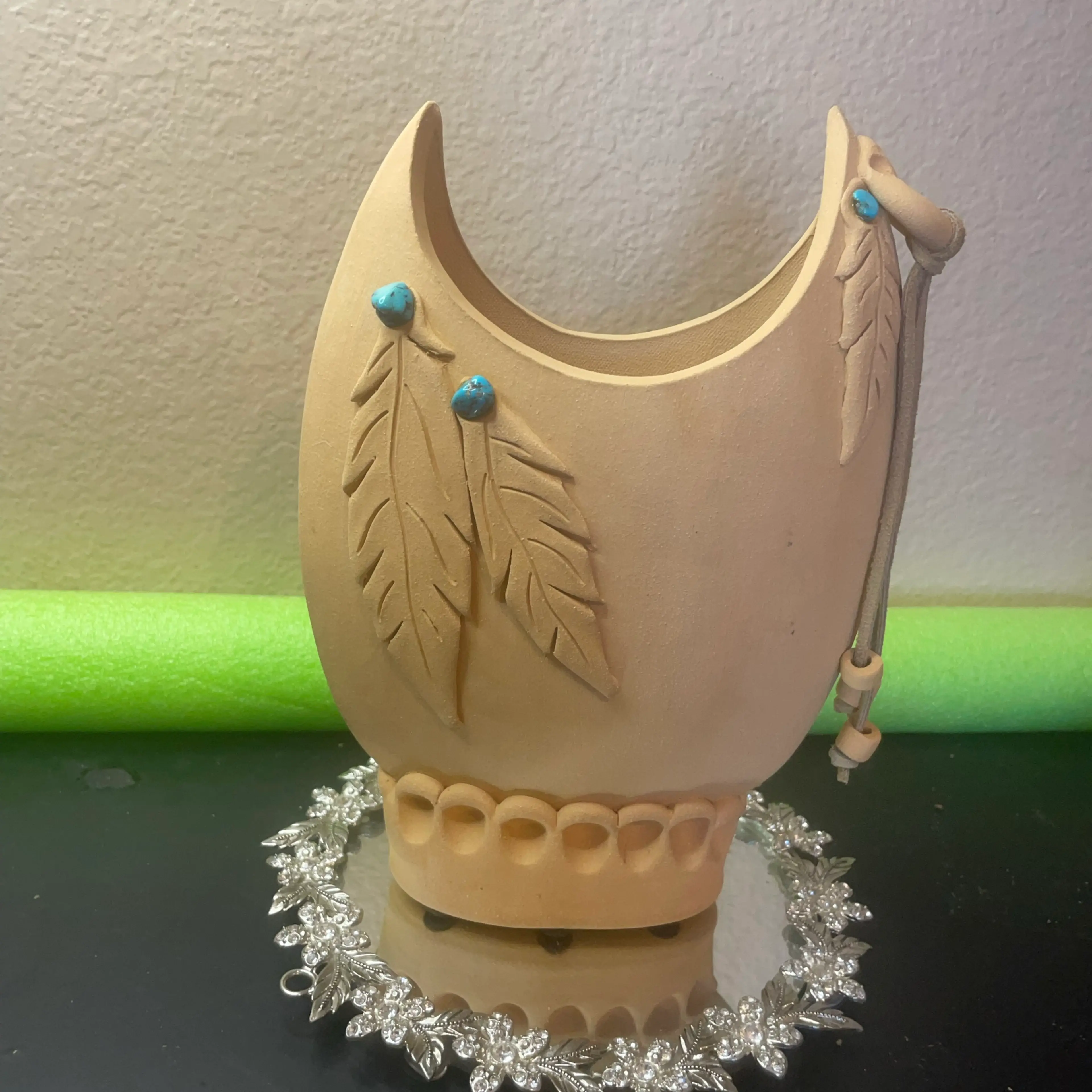 Image 2 of 8