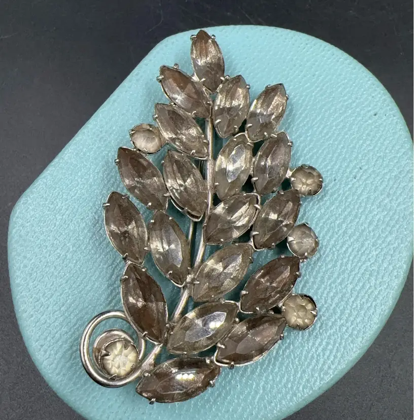 Rhinestone Leaf Brooch Silver Tone Mid-Century Smokey  Gray Vintage